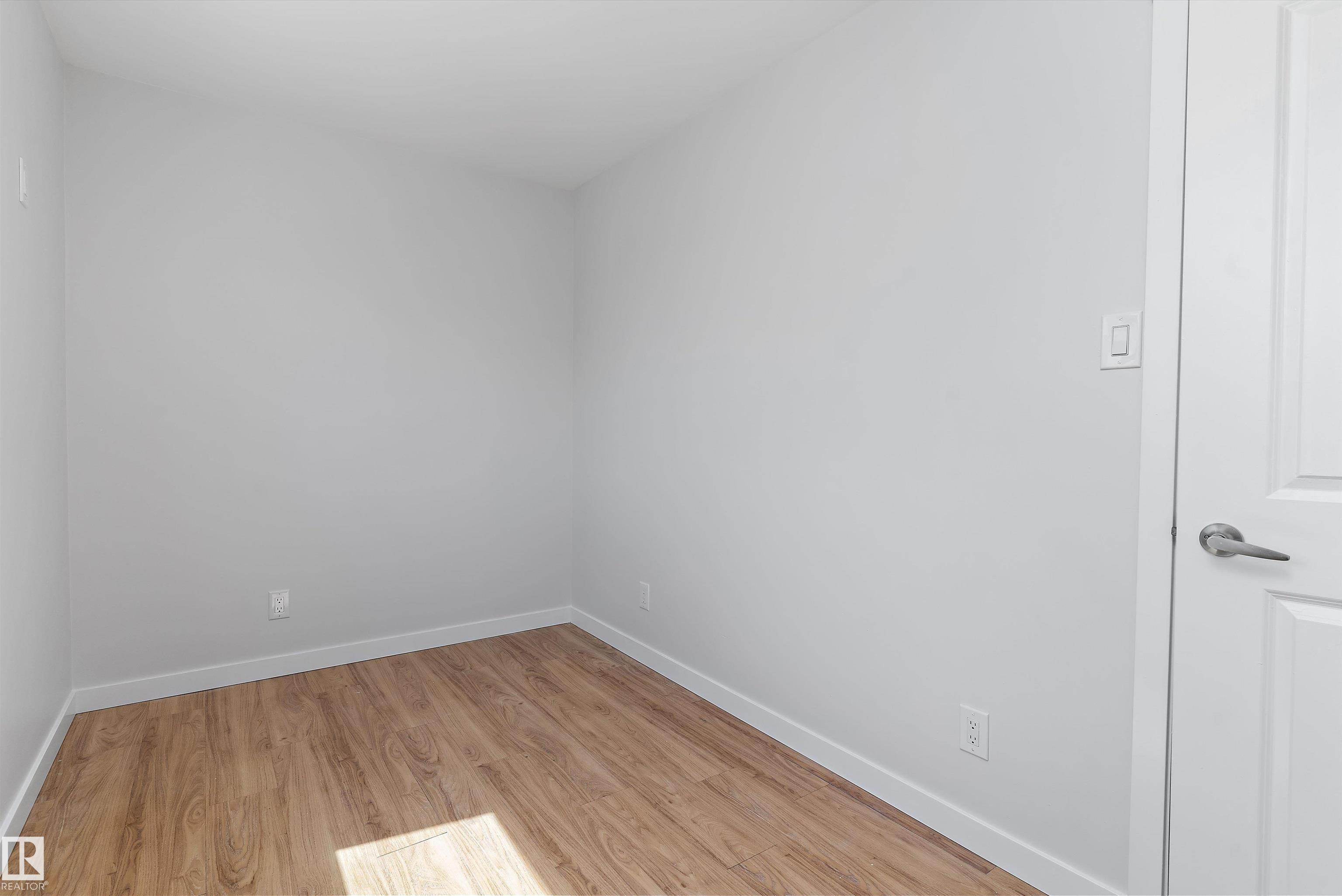 Photo 23 at 14F Twin Terrace NW, Tweddle Place, Edmonton