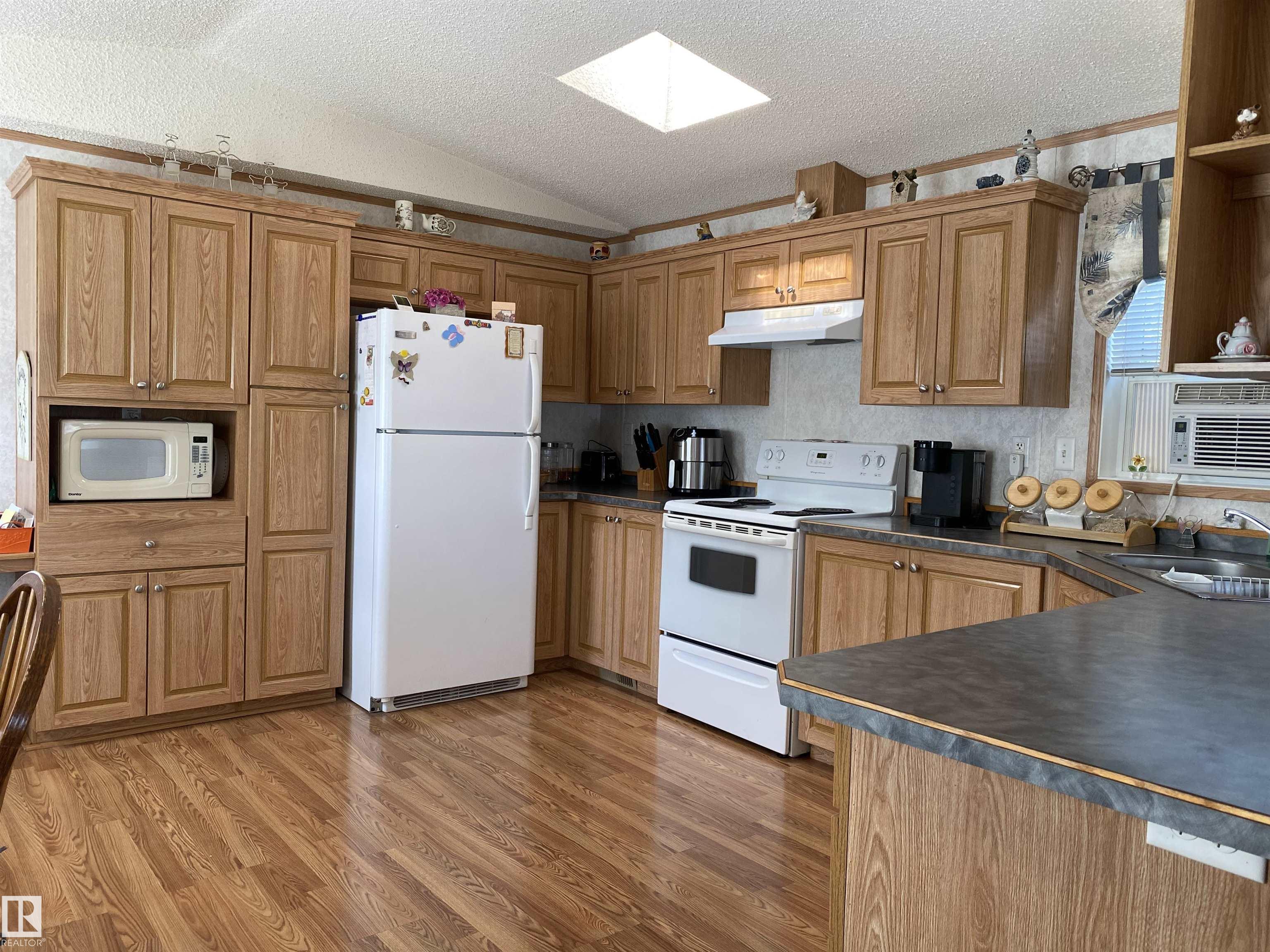Picture for 320 Evergreen PA NW