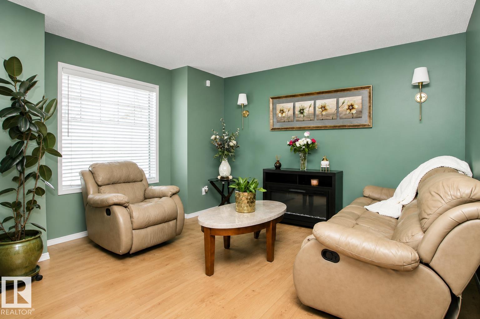 Picture for 17311 90 ST NW