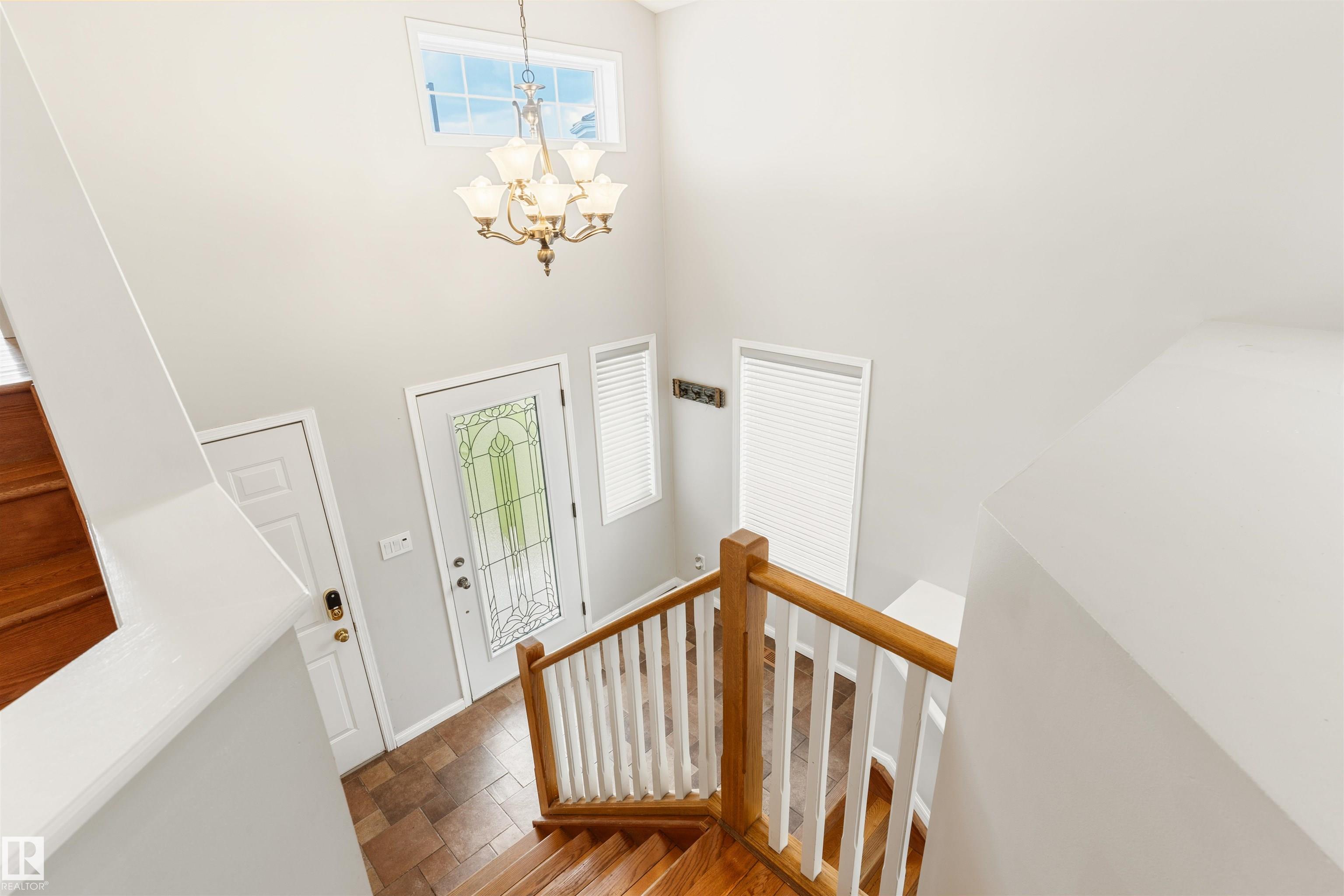 Picture for 421 BLACKBURN DR E SW