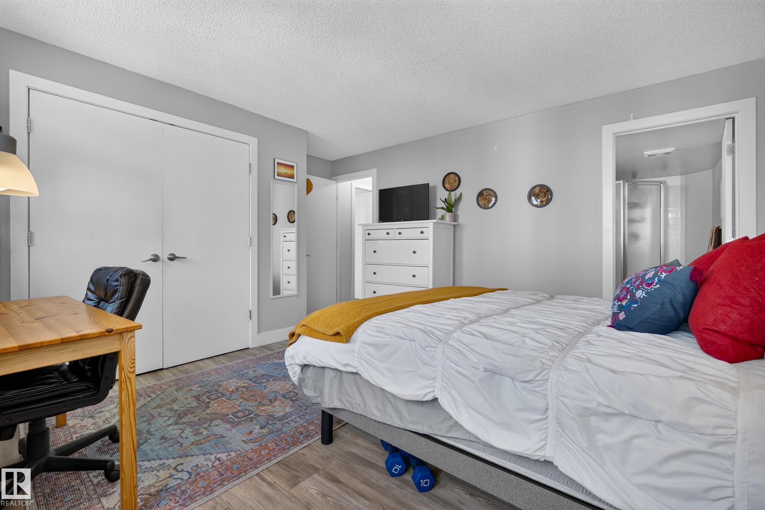 https://zimg.paragon.ice.com/ParagonImages/Property/PM/RAE/225410660/12/0/0/9d83f2b31f00029507f2f86a338f59ad/1/5e13a76d9a123b209e6fb49015c5592d/225410660-61cd66d8-fa18-4fa7-a8d8-6b2abcbaa192.JPG