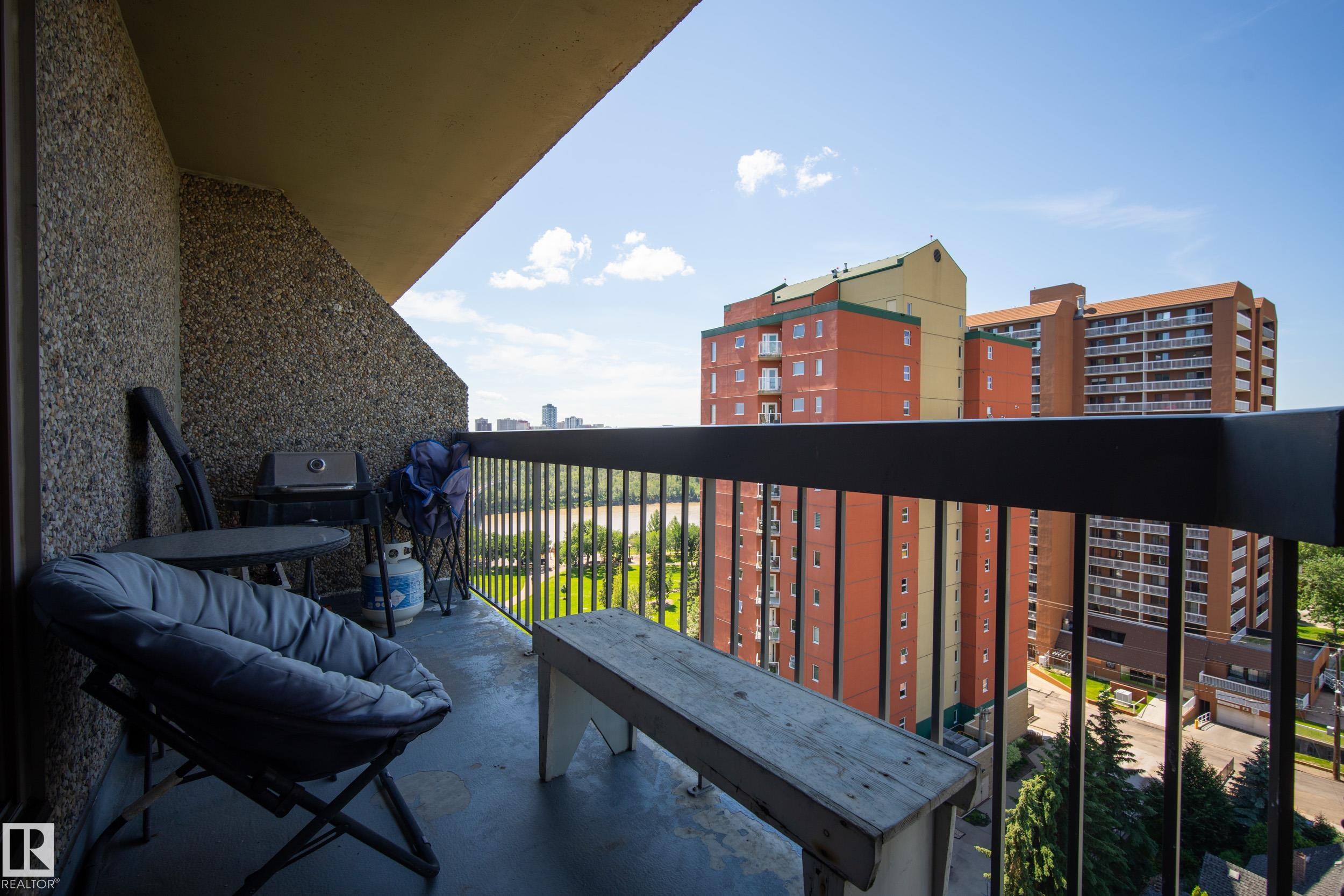 https://zimg.paragon.ice.com/ParagonImages/Property/PM/RAE/225410660/22/0/0/fdc2db0e2d26d264227397ae47cdb654/1/5e13a76d9a123b209e6fb49015c5592d/225410660-3ad26636-6444-4955-beac-b40278a096c7.JPG