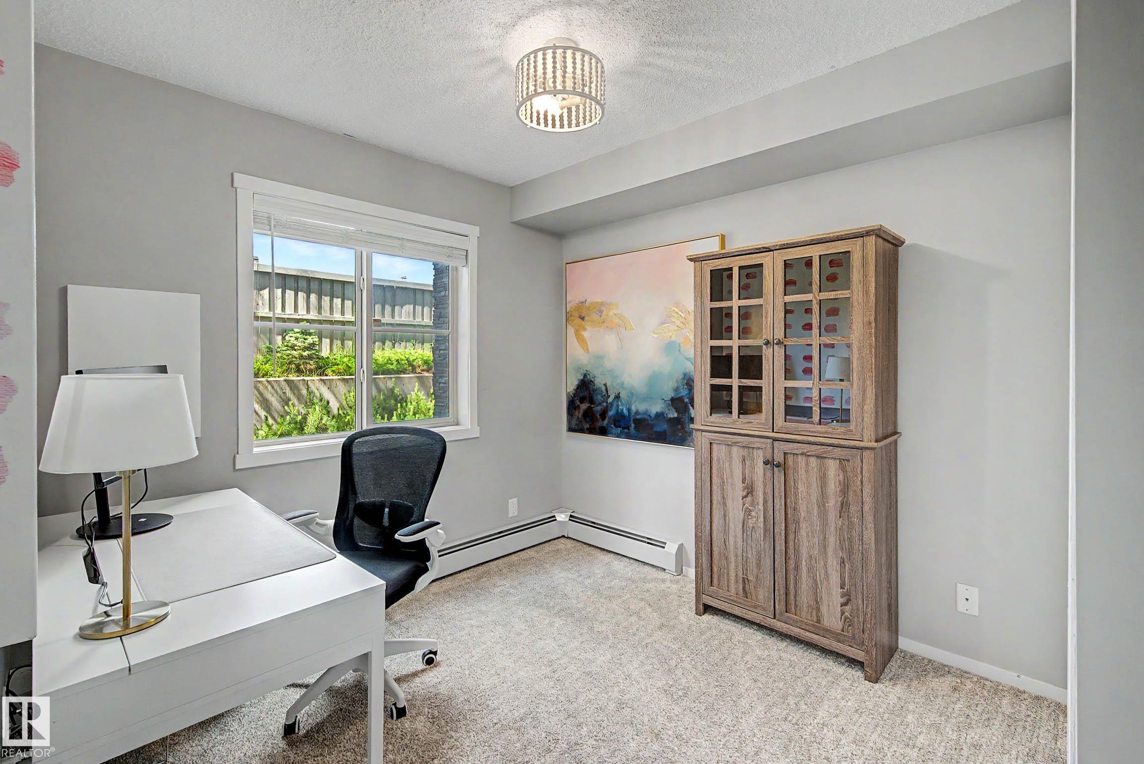 https://zimg.paragon.ice.com/ParagonImages/Property/PM/RAE/225410663/17/0/0/d8eb3e44d8291f819cbc18a0a72ae9c9/1/581804573e64b2966c695598b0698c08/225410663-b70b6b59-d151-471a-b89d-d921b33e48d4.JPG