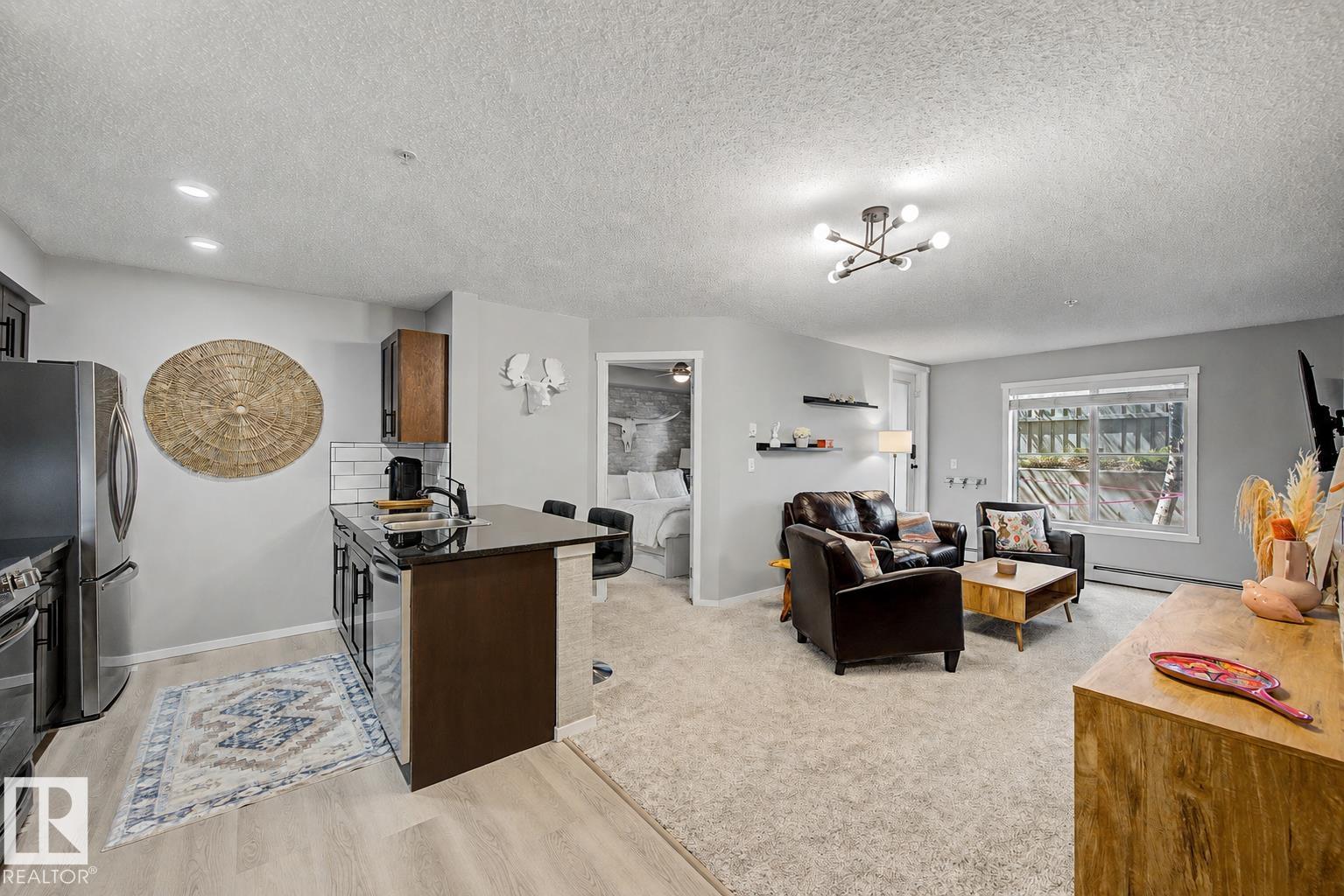 https://zimg.paragon.ice.com/ParagonImages/Property/PM/RAE/225410663/6/0/0/3c461da33c0cb854a3c0386951fd3c41/1/581804573e64b2966c695598b0698c08/225410663-e4f9db56-757b-4374-b12e-447cbfc538da.JPG
