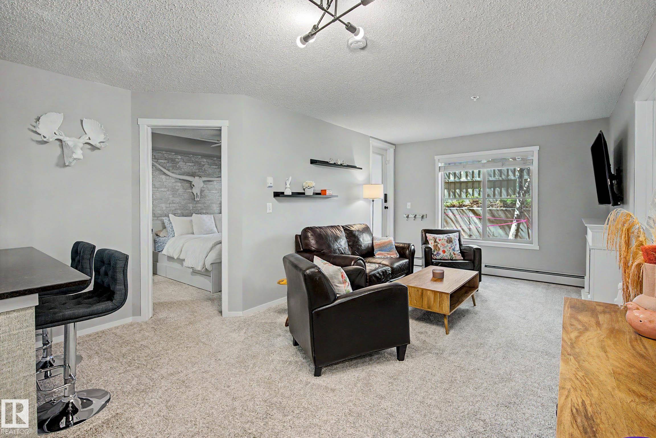 https://zimg.paragon.ice.com/ParagonImages/Property/PM/RAE/225410663/7/0/0/015e5c72d7b3de9f4a32c3ba4cda2908/1/581804573e64b2966c695598b0698c08/225410663-bee8945a-d74e-4681-905c-a2b80103d48c.JPG