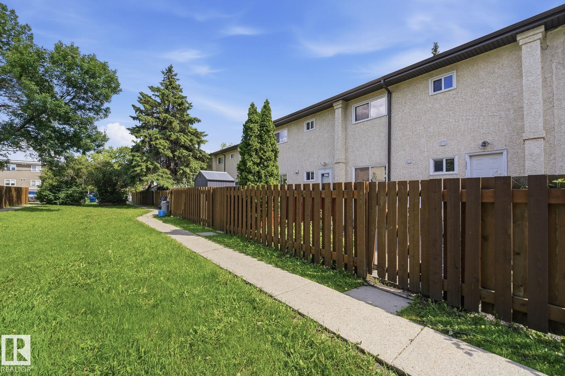 https://zimg.paragon.ice.com/ParagonImages/Property/PM/RAE/225410670/18/0/0/87bc61c31aa9e809fd04aec1ed70df6e/1/1871a410b6a737ac9bd8ad0ded8bfca7/225410670-a4c72171-c060-4aa9-9e23-eda450664d0c.JPG