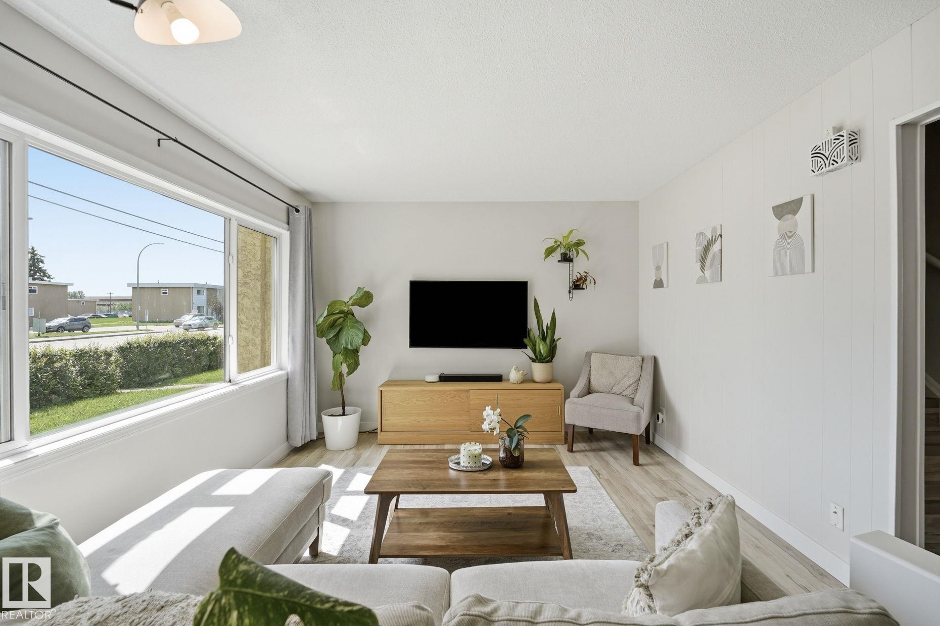 Picture for 10622 51 AV NW