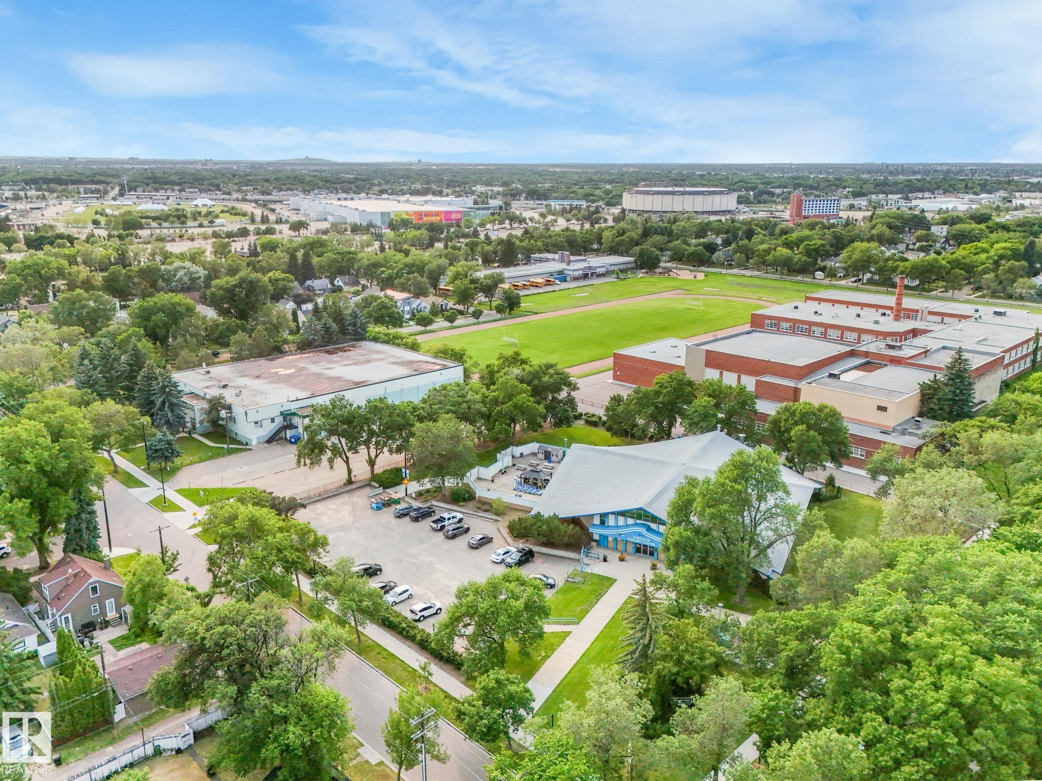 Photo 24 at 11422 70 Street NW, Bellevue, Edmonton