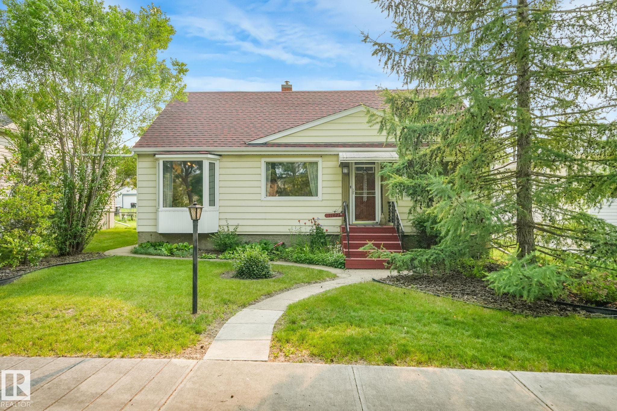 Photo 33 at 11422 70 Street NW, Bellevue, Edmonton
