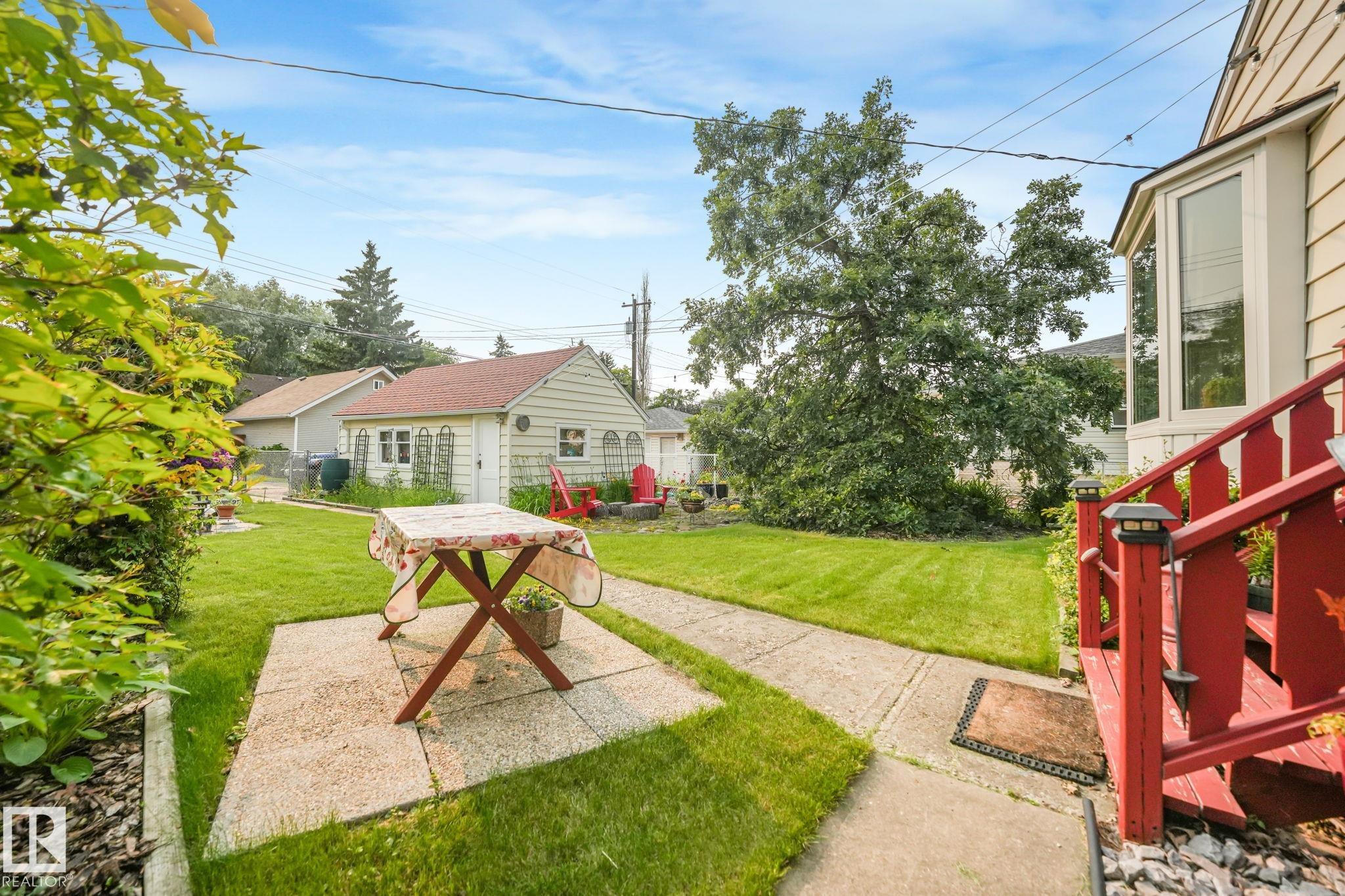 Photo 38 at 11422 70 Street NW, Bellevue, Edmonton