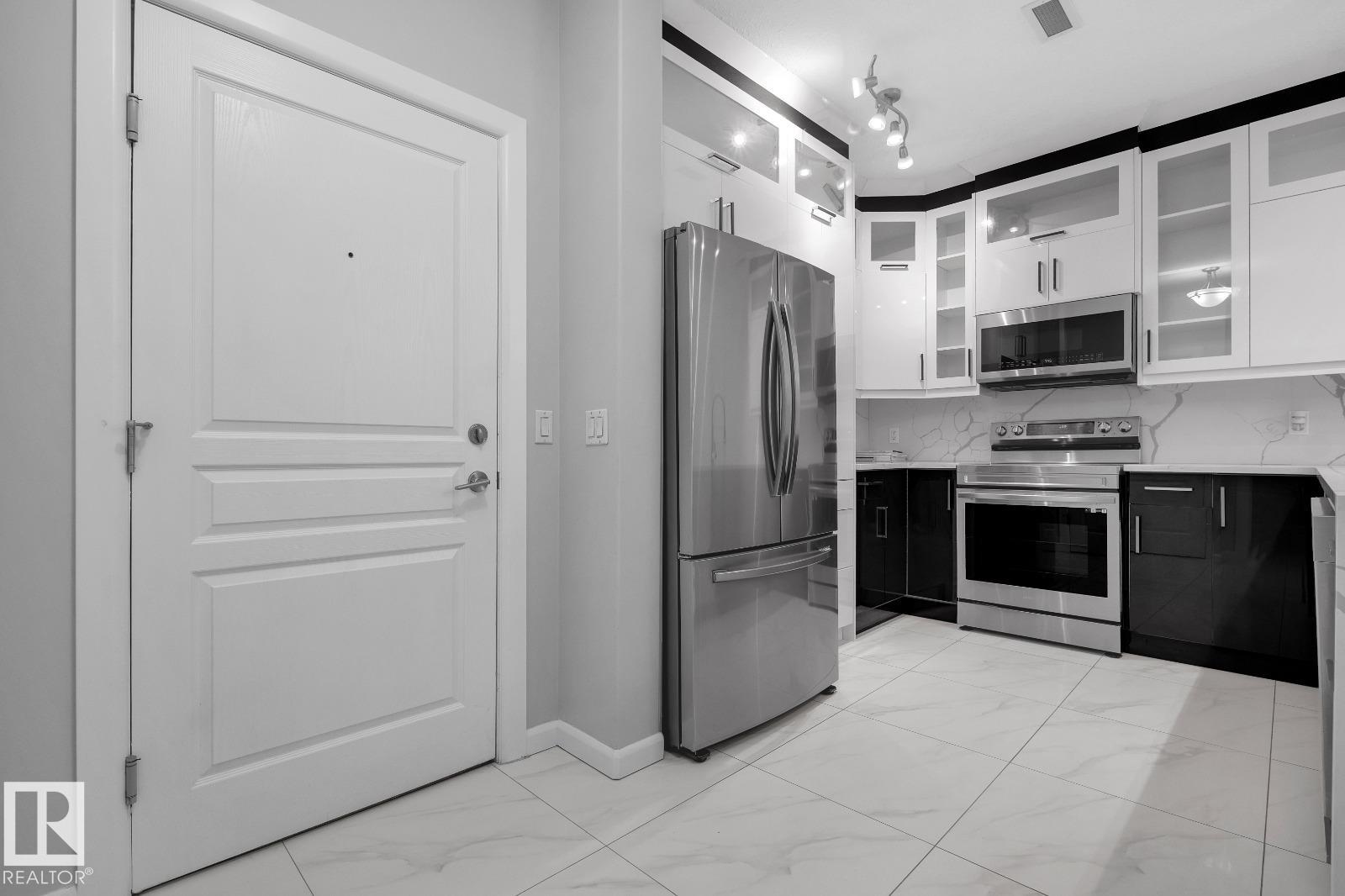 https://zimg.paragon.ice.com/ParagonImages/Property/PM/RAE/225410685/18/0/0/903c5f27863c9f16b75e8715c7ef241c/1/d9f5a49ac9102db030fc3820eee06e3e/225410685-b3860049-f4c6-4788-a4ab-17a91f9242d7.JPG