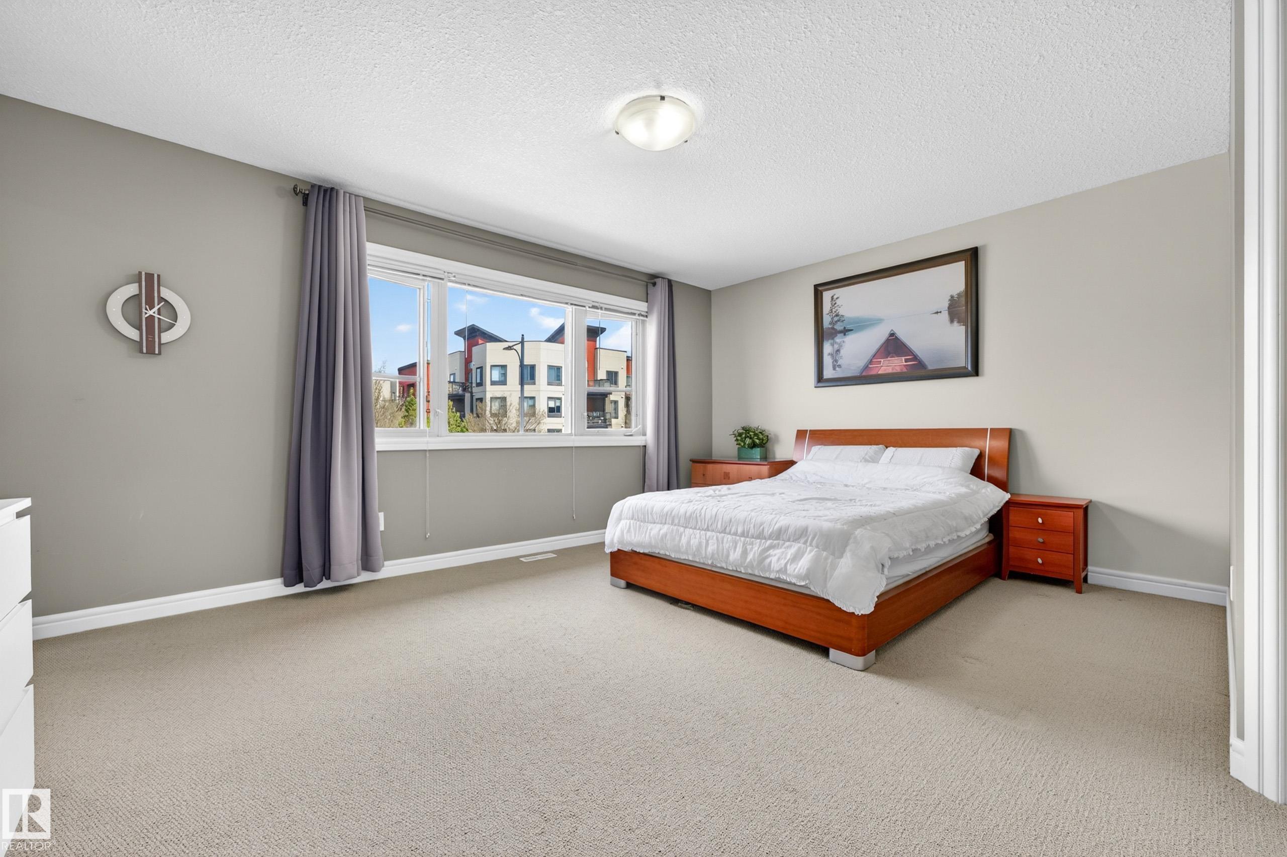 https://zimg.paragon.ice.com/ParagonImages/Property/PM/RAE/225410713/29/0/0/e5ee7c72699312a454f7de6870bc301f/1/700280ba867a8169a8e1c6e56e5d47fc/225410713-7f631c69-9efc-4641-b00b-660e40af6b1b.JPG