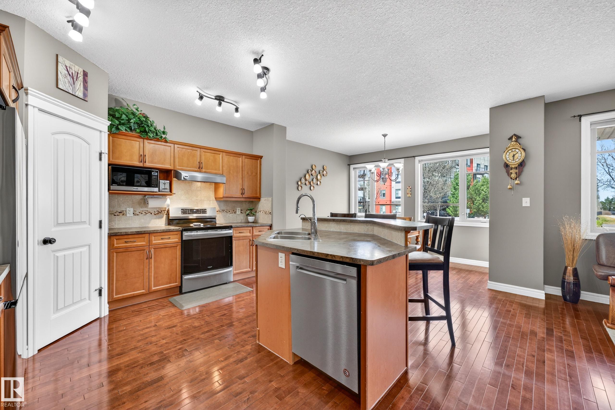 Picture for 506 ADAMS WY SW