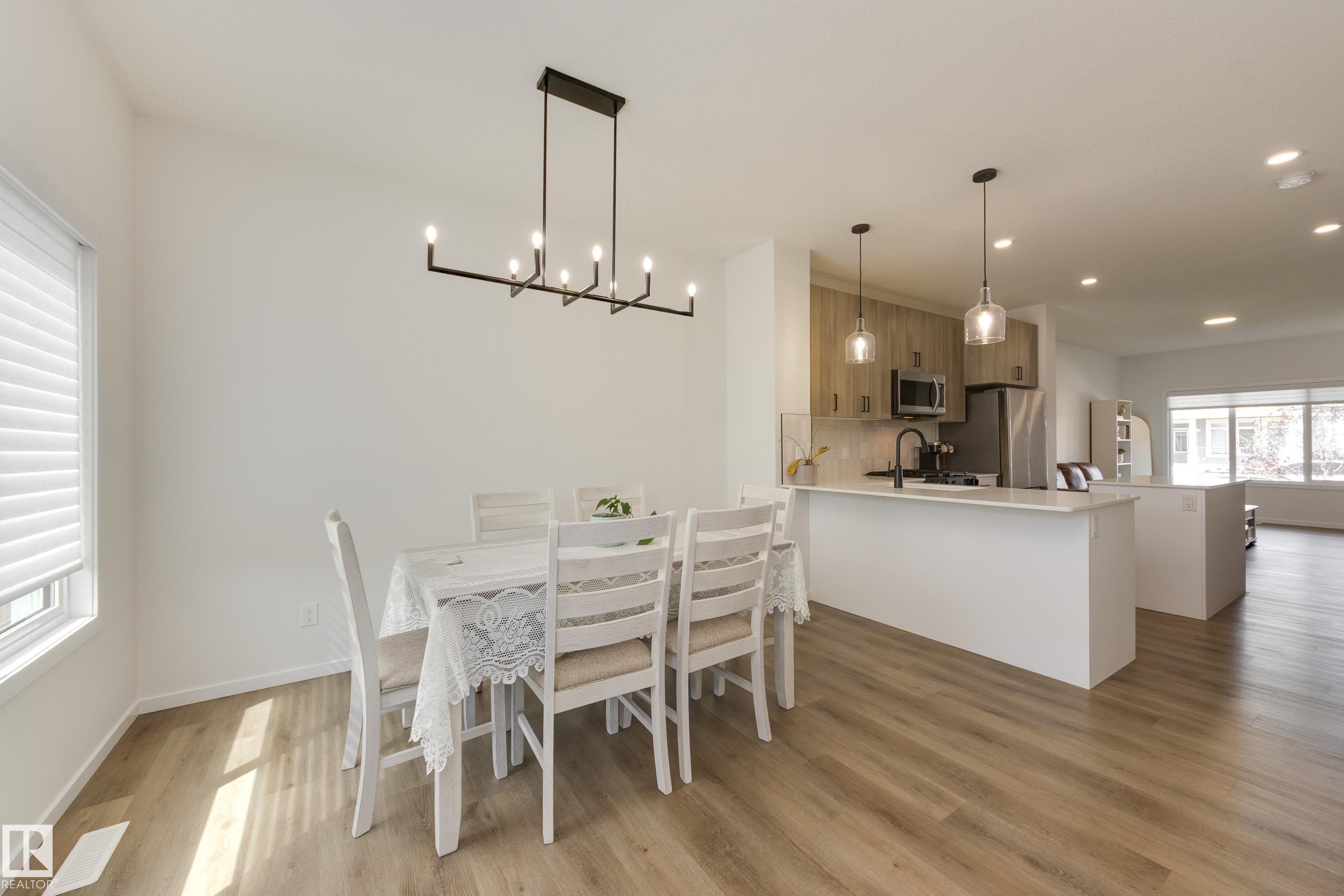 https://zimg.paragon.ice.com/ParagonImages/Property/PM/RAE/225410714/14/0/0/c1ea15fea12b3fc4ae8176612770406b/1/e3cd73a663b3a1fccefa6686ed723a90/225410714-a0627304-59e3-4c7a-96c0-6ab0349bde8d.JPG