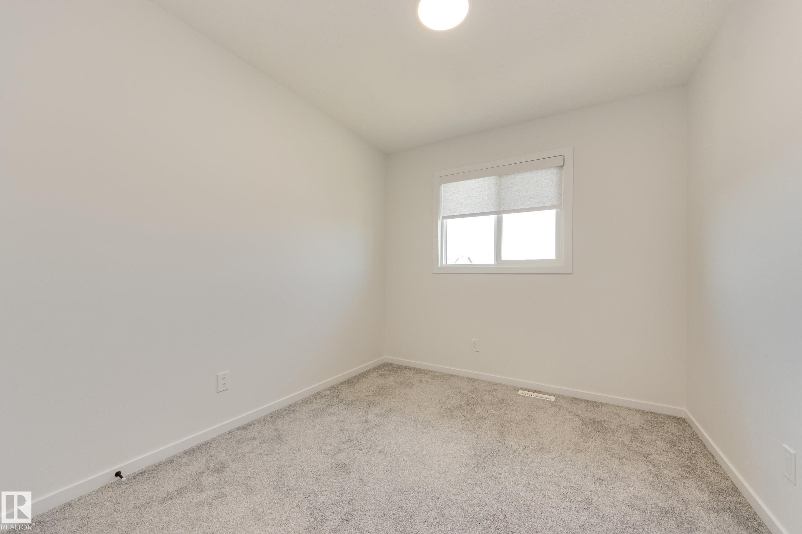 https://zimg.paragon.ice.com/ParagonImages/Property/PM/RAE/225410714/23/0/0/8486e581c48c80dda8159ebb807a1b58/1/e3cd73a663b3a1fccefa6686ed723a90/225410714-ed192ef5-500d-45c8-9ea3-e63eb5d5ddb5.JPG