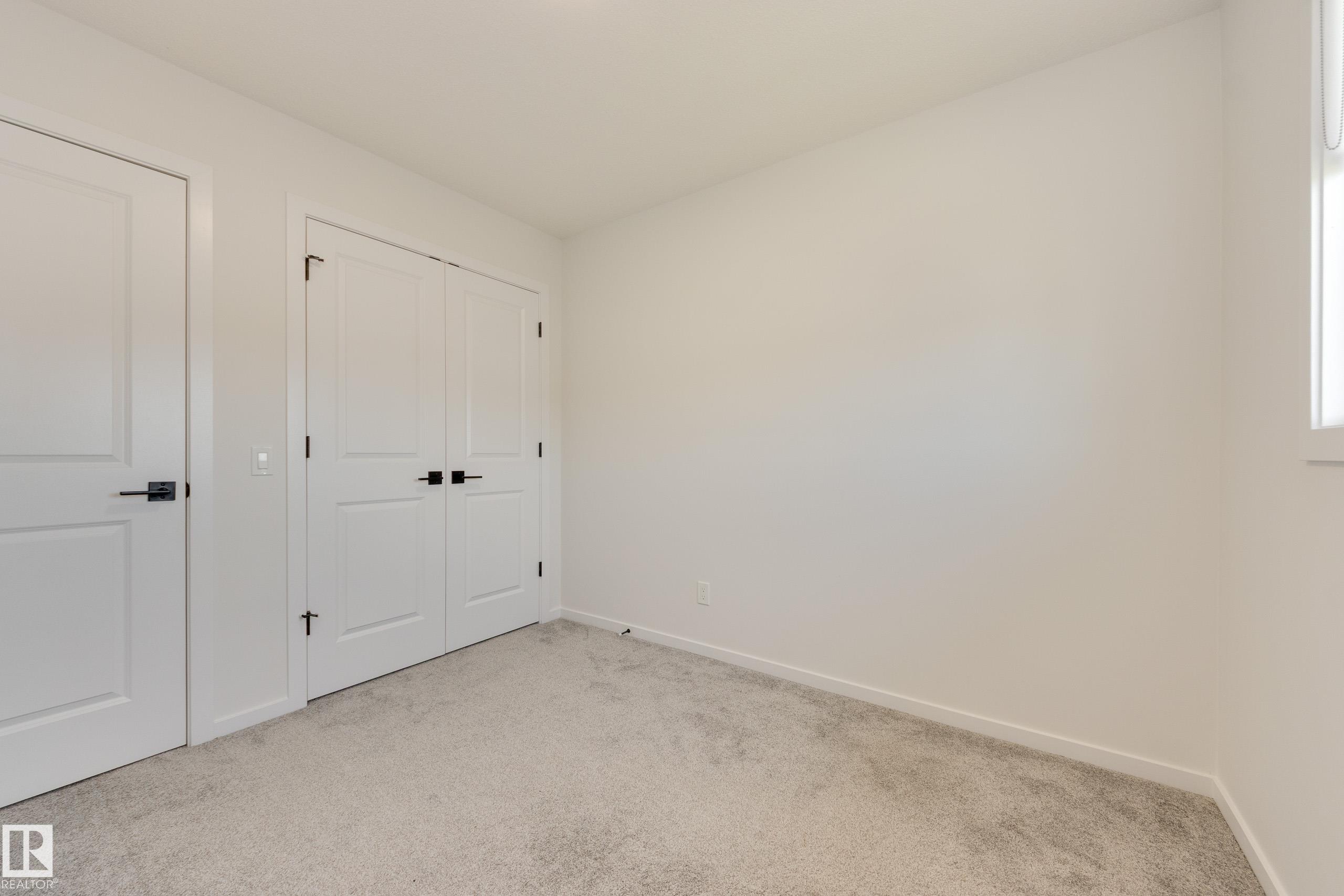 https://zimg.paragon.ice.com/ParagonImages/Property/PM/RAE/225410714/24/0/0/bae090d446efe232c263805133d9a741/1/e3cd73a663b3a1fccefa6686ed723a90/225410714-27e11c4d-cab4-4c78-9851-1ce3ce11fc53.JPG
