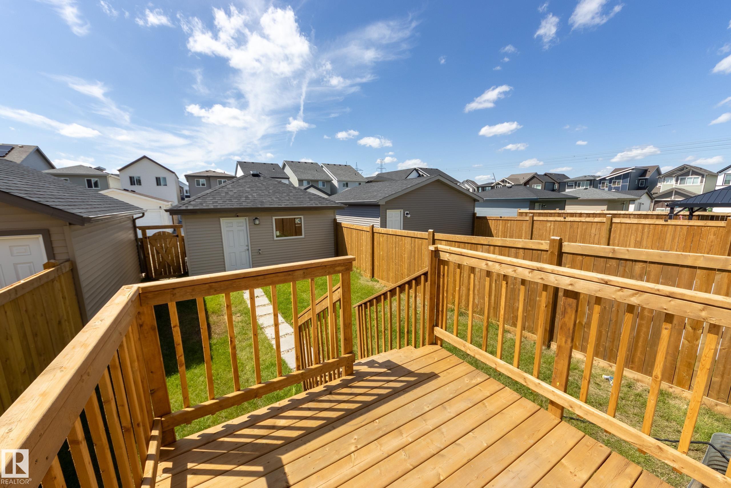 https://zimg.paragon.ice.com/ParagonImages/Property/PM/RAE/225410714/32/0/0/e7018feaab4c62fb2ca8c062cebed6af/1/e3cd73a663b3a1fccefa6686ed723a90/225410714-62cf29b8-39af-45d7-b859-826bfd3ca8aa.JPG