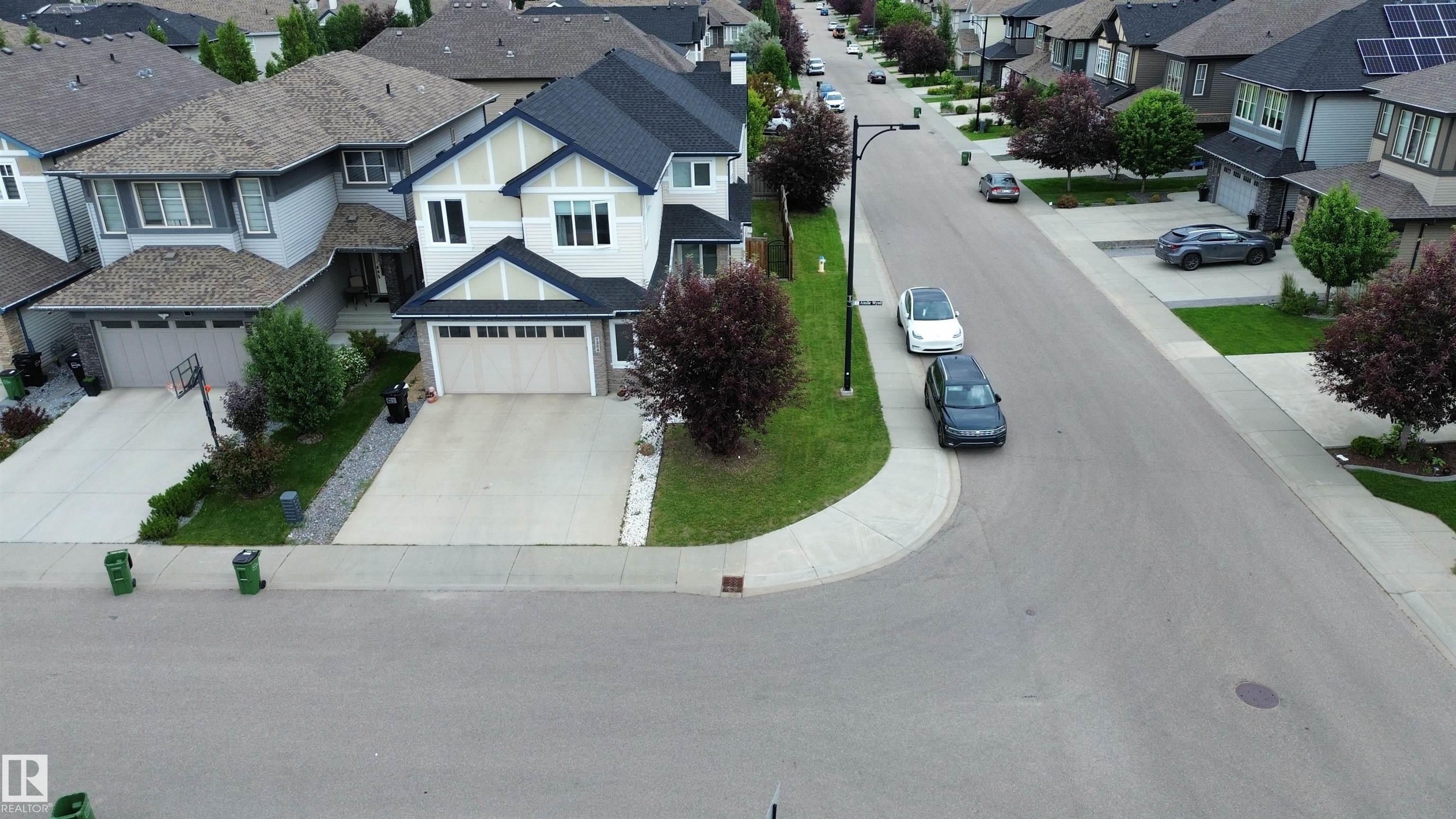 https://zimg.paragon.ice.com/ParagonImages/Property/PM/RAE/225410717/21/0/0/60254ca79627449c27314a62d2e4555a/1/d0315a922e2b27ce69164bbecffaf4d2/225410717-88e28328-a9b2-4d67-b86b-932e378bcdae.JPG