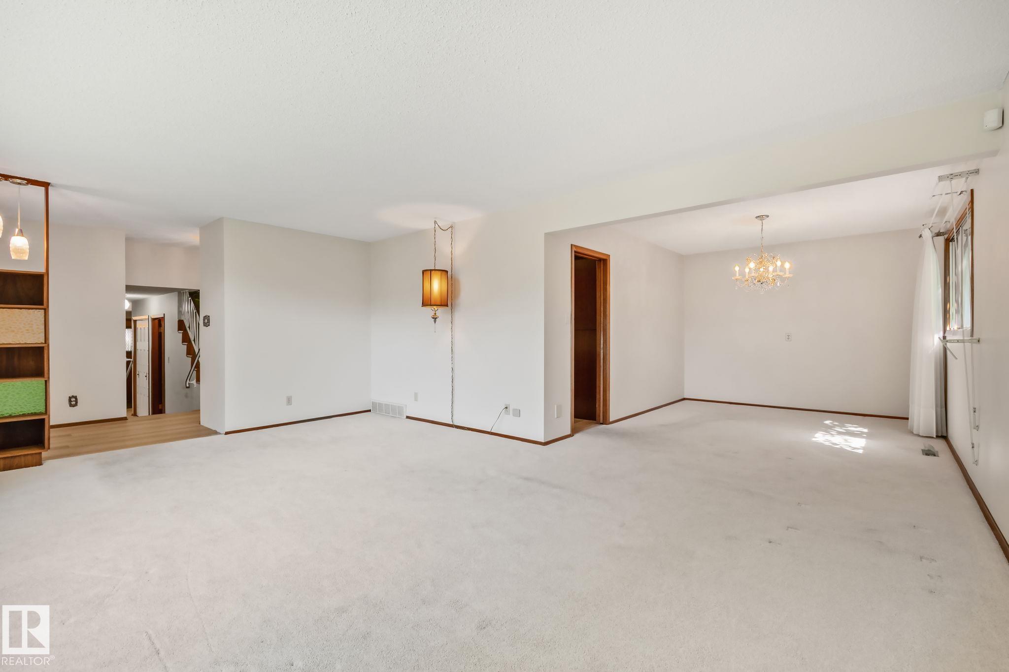 https://zimg.paragon.ice.com/ParagonImages/Property/PM/RAE/225410730/5/0/0/ee3f4793276f24454d380374db94f6f6/1/9bf4e28bbf369d4c7594bbbac9f0490b/225410730-967f046e-8227-496d-8f0a-e934e1e72595.JPG