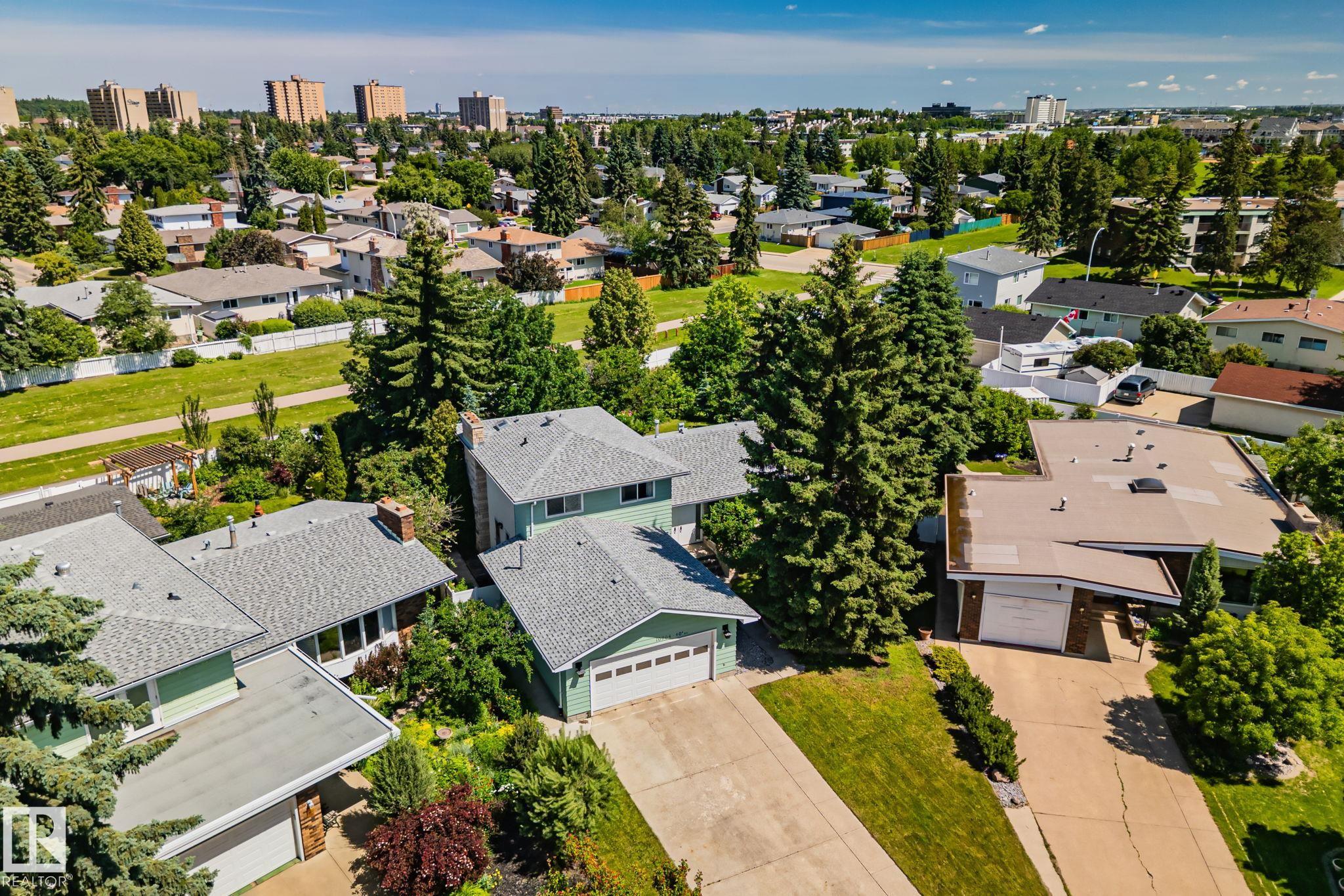 https://zimg.paragon.ice.com/ParagonImages/Property/PM/RAE/225410730/59/0/0/910ac9b7e53ce18596c9640b9aa8b07a/1/9bf4e28bbf369d4c7594bbbac9f0490b/225410730-f75514cf-1c24-435e-8a29-10b76fcecfc6.JPG