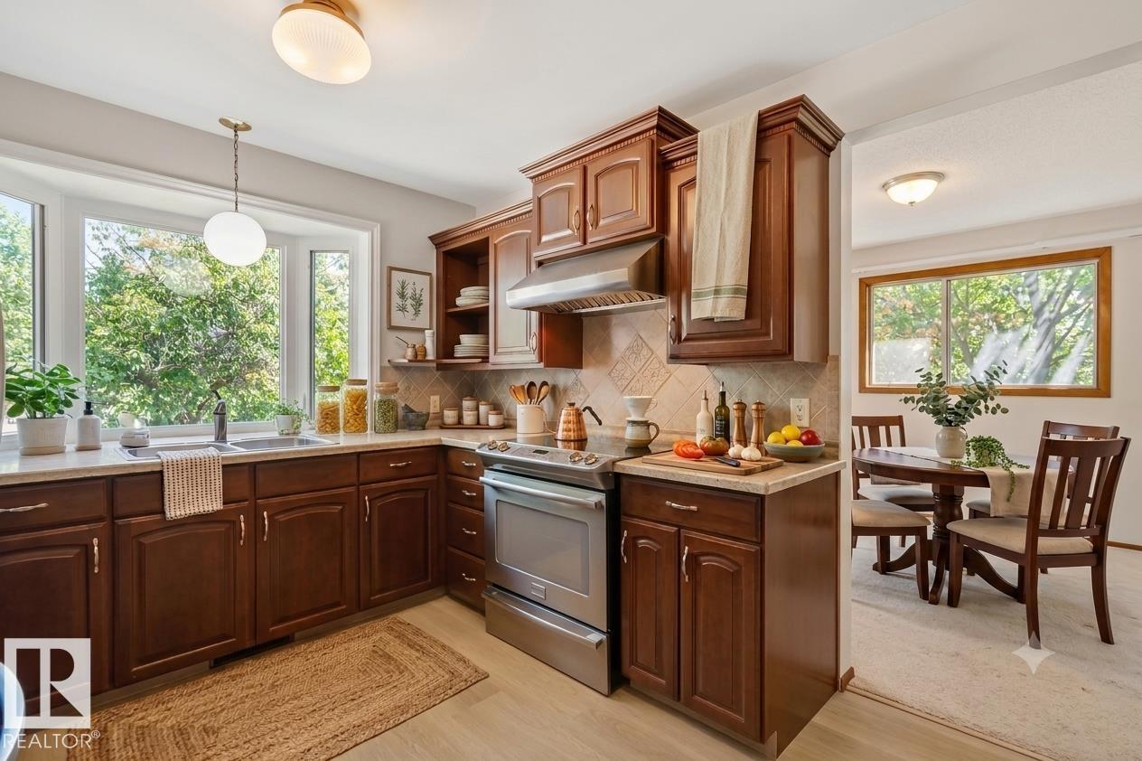 https://zimg.paragon.ice.com/ParagonImages/Property/PM/RAE/225410730/8/0/0/4a5ca274437fc4c88f9884e1545961c7/1/9bf4e28bbf369d4c7594bbbac9f0490b/225410730-847608f2-abde-4875-8b8b-64cca2ecf831.JPG