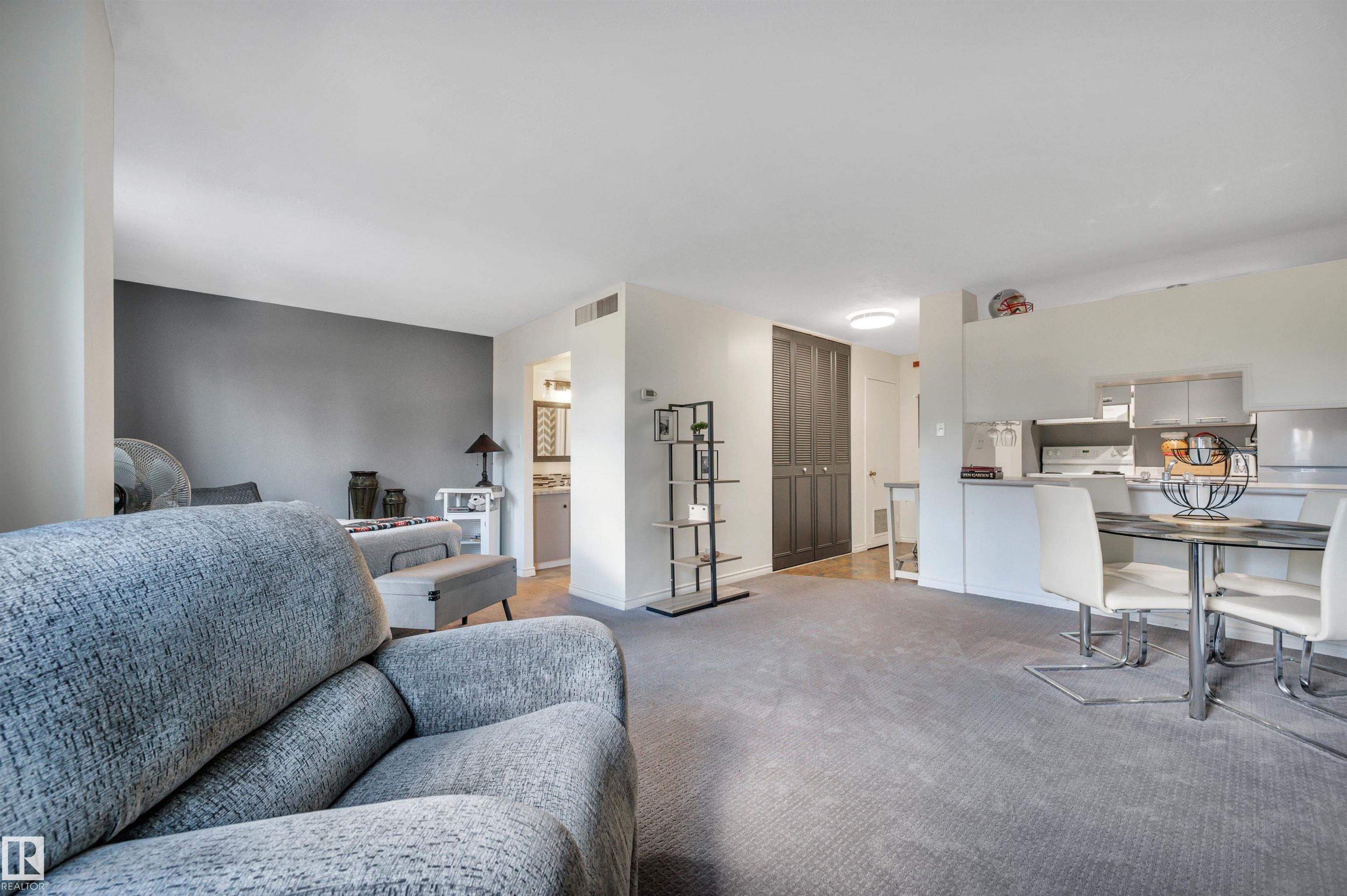 https://zimg.paragon.ice.com/ParagonImages/Property/PM/RAE/225410739/16/0/0/2e13c9472d6c6e036dd5552a7d700f38/1/4a8e73e983a3daac881e3f7633045be3/225410739-1787cbb1-c960-4137-9f90-c95d82b96ca8.JPG