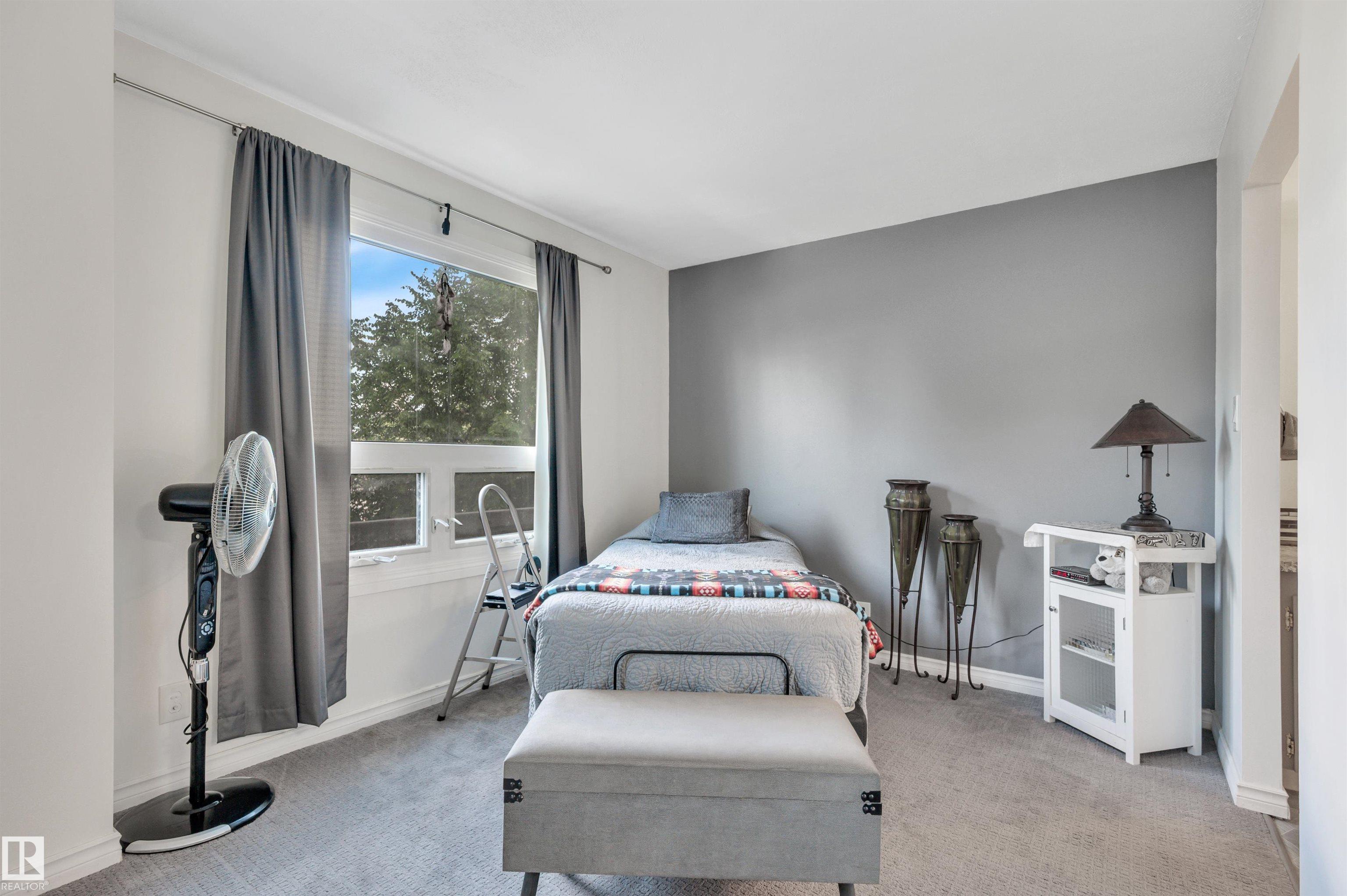 https://zimg.paragon.ice.com/ParagonImages/Property/PM/RAE/225410739/17/0/0/03534484678a44d15b69eb4fc210bfcd/1/4a8e73e983a3daac881e3f7633045be3/225410739-b5eda7c0-43d9-4c08-9ead-1efa1ff9d0e1.JPG