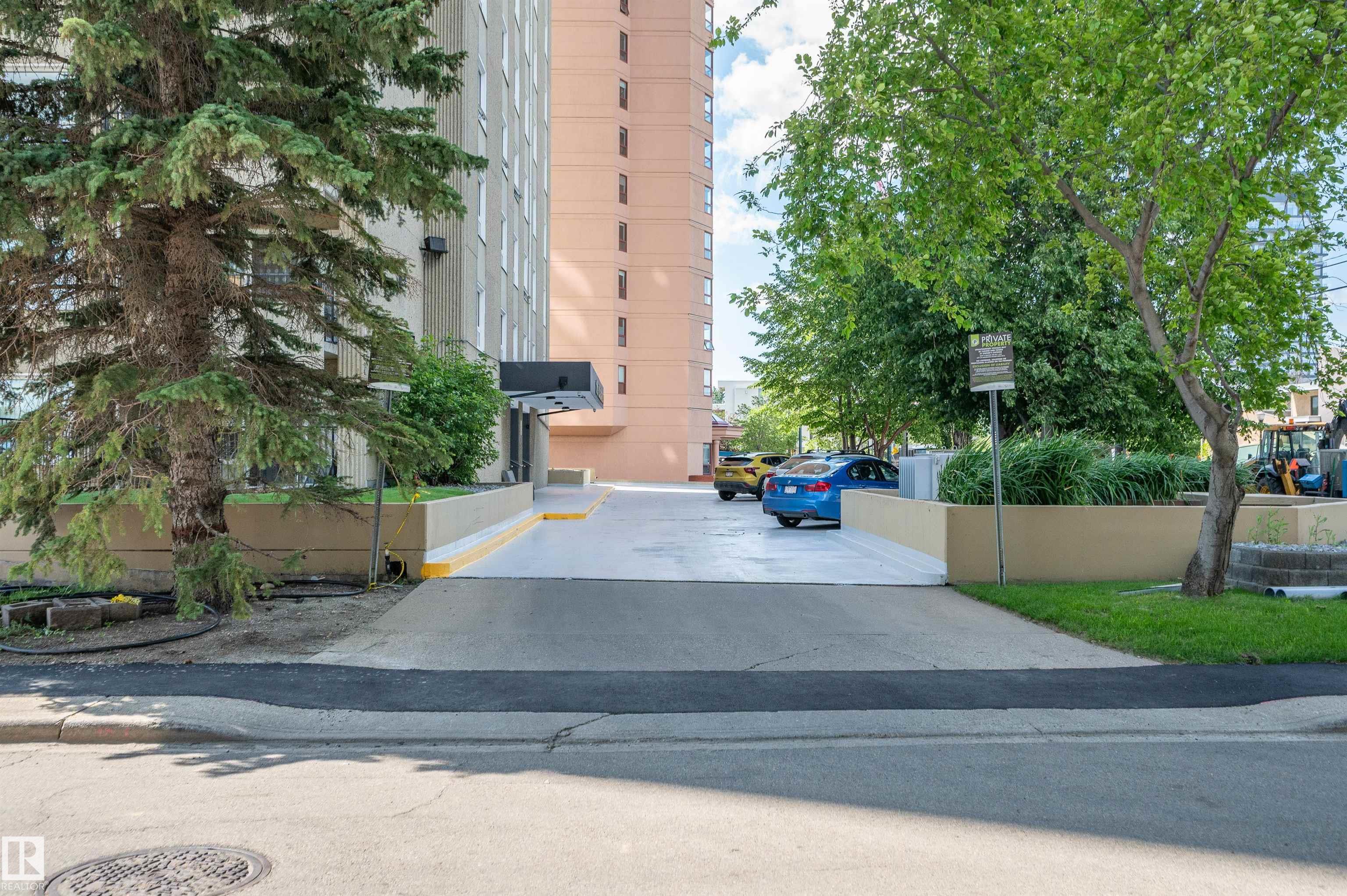 https://zimg.paragon.ice.com/ParagonImages/Property/PM/RAE/225410739/37/0/0/46d424ba6d86a3b1cda0663ea2dac28a/1/4a8e73e983a3daac881e3f7633045be3/225410739-bf942a28-1e33-45b1-a9ee-c5c6c820087e.JPG