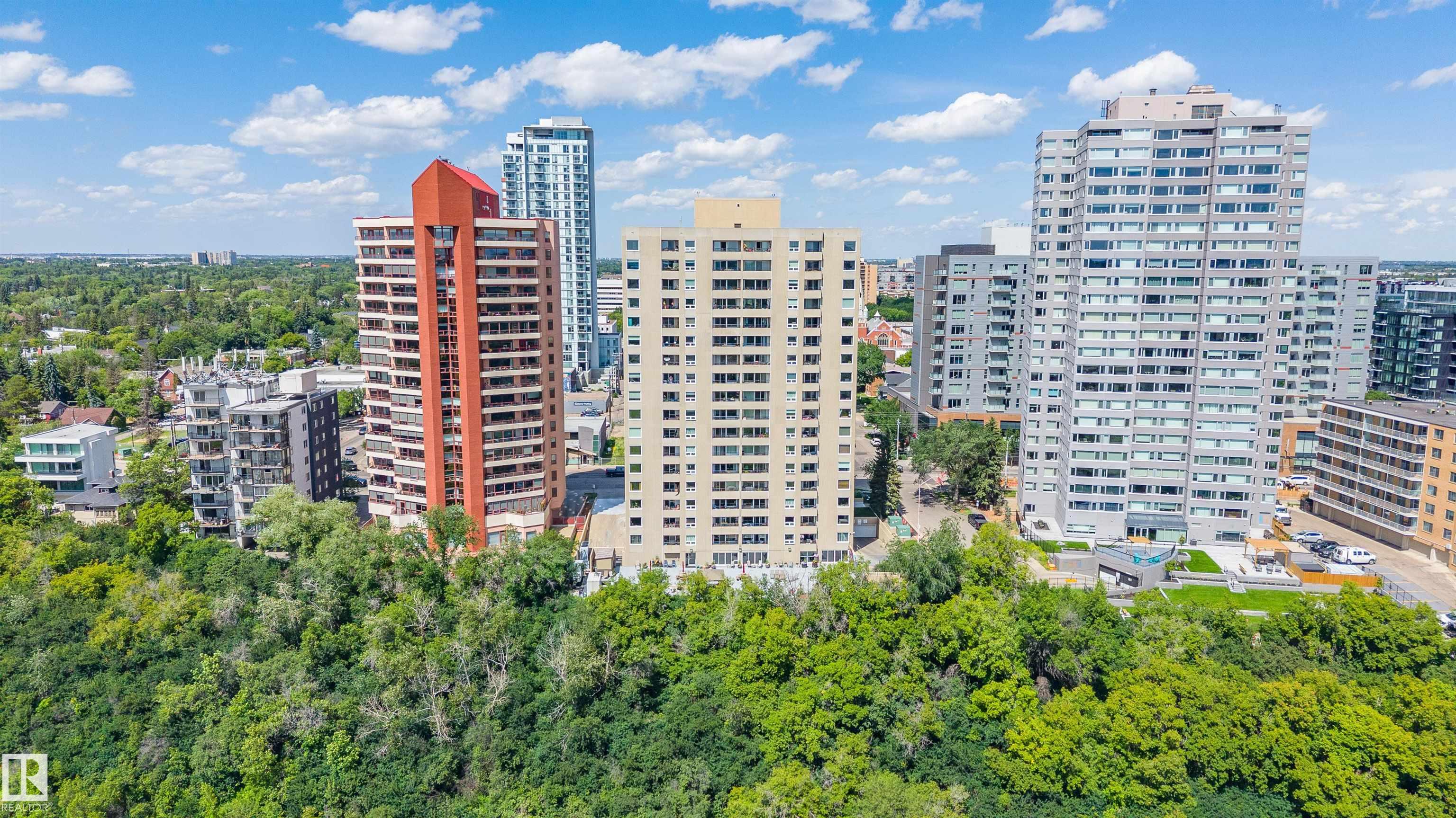 https://zimg.paragon.ice.com/ParagonImages/Property/PM/RAE/225410739/41/0/0/af3e0927fbdf17b19b0f99c3bc5d89b0/1/4a8e73e983a3daac881e3f7633045be3/225410739-802e1977-68b0-461a-8aff-80547507bcf6.JPG