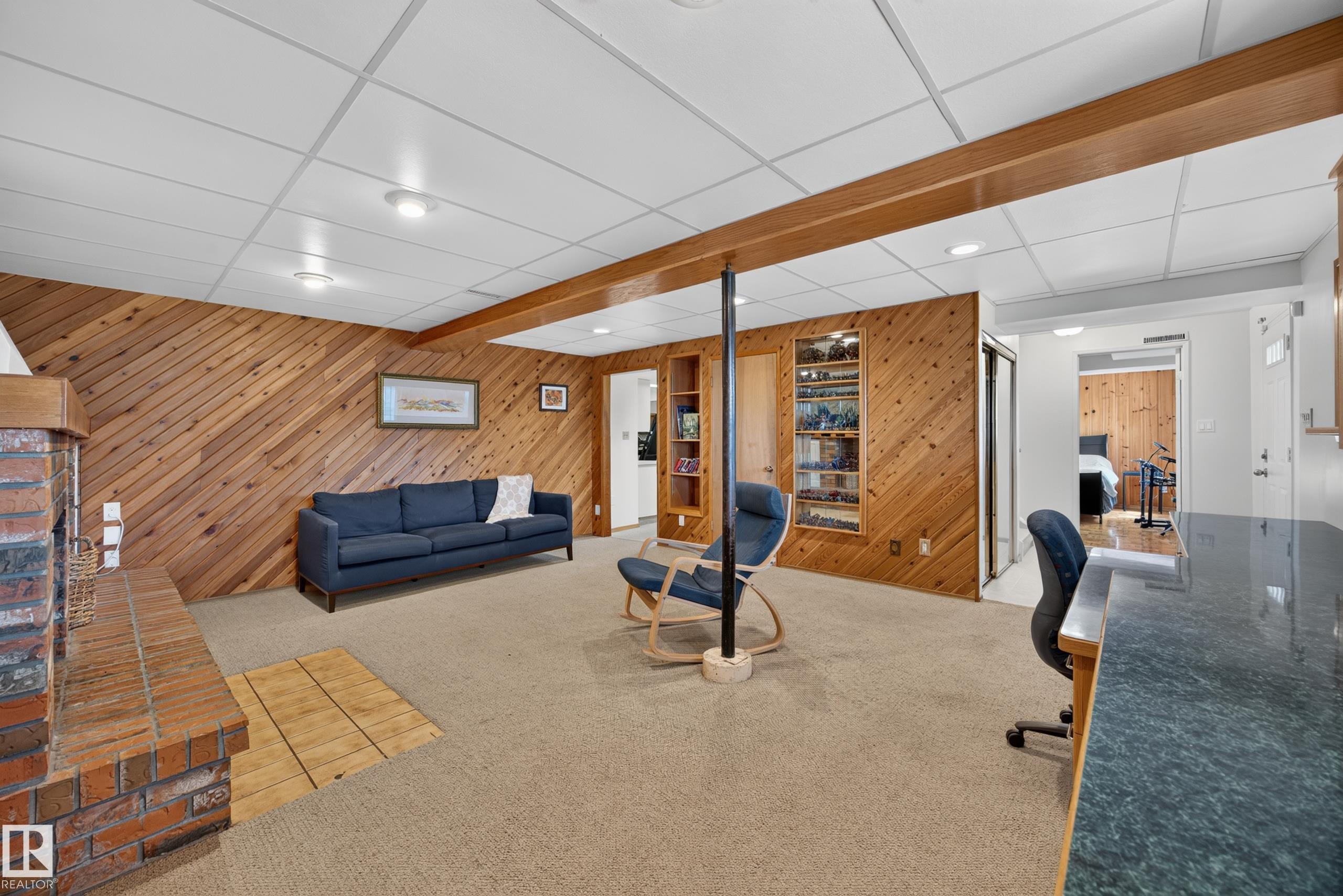 https://zimg.paragon.ice.com/ParagonImages/Property/PM/RAE/225410744/25/0/0/30d9fd426dace58a3cc4c8f6c4c5bb5b/1/105a87af02df9501ee6b3125ab8b7737/225410744-ef982508-a2c6-4a5a-8531-10ec8247ad54.JPG
