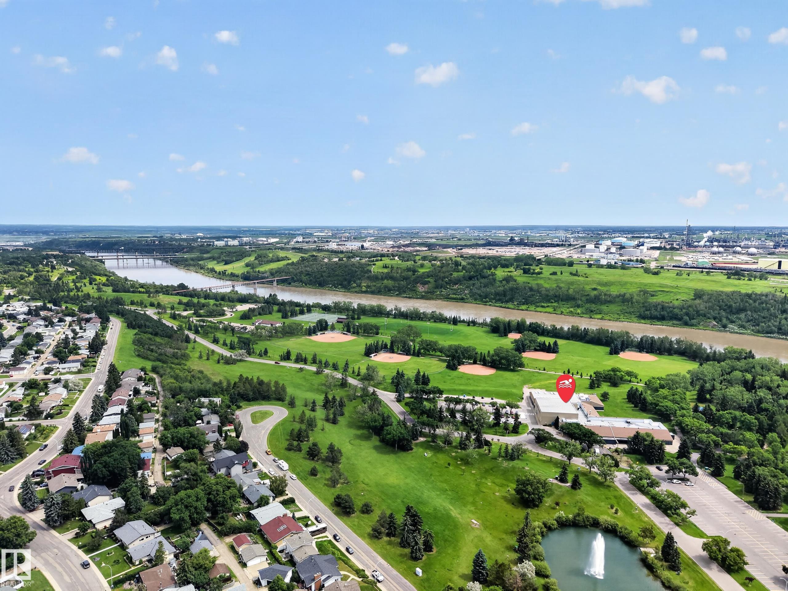 https://zimg.paragon.ice.com/ParagonImages/Property/PM/RAE/225410744/43/0/0/aa83532503499ba095b1f16642f32a12/1/105a87af02df9501ee6b3125ab8b7737/225410744-9c27df12-a461-456d-ae3d-c07a82e7b89c.JPG