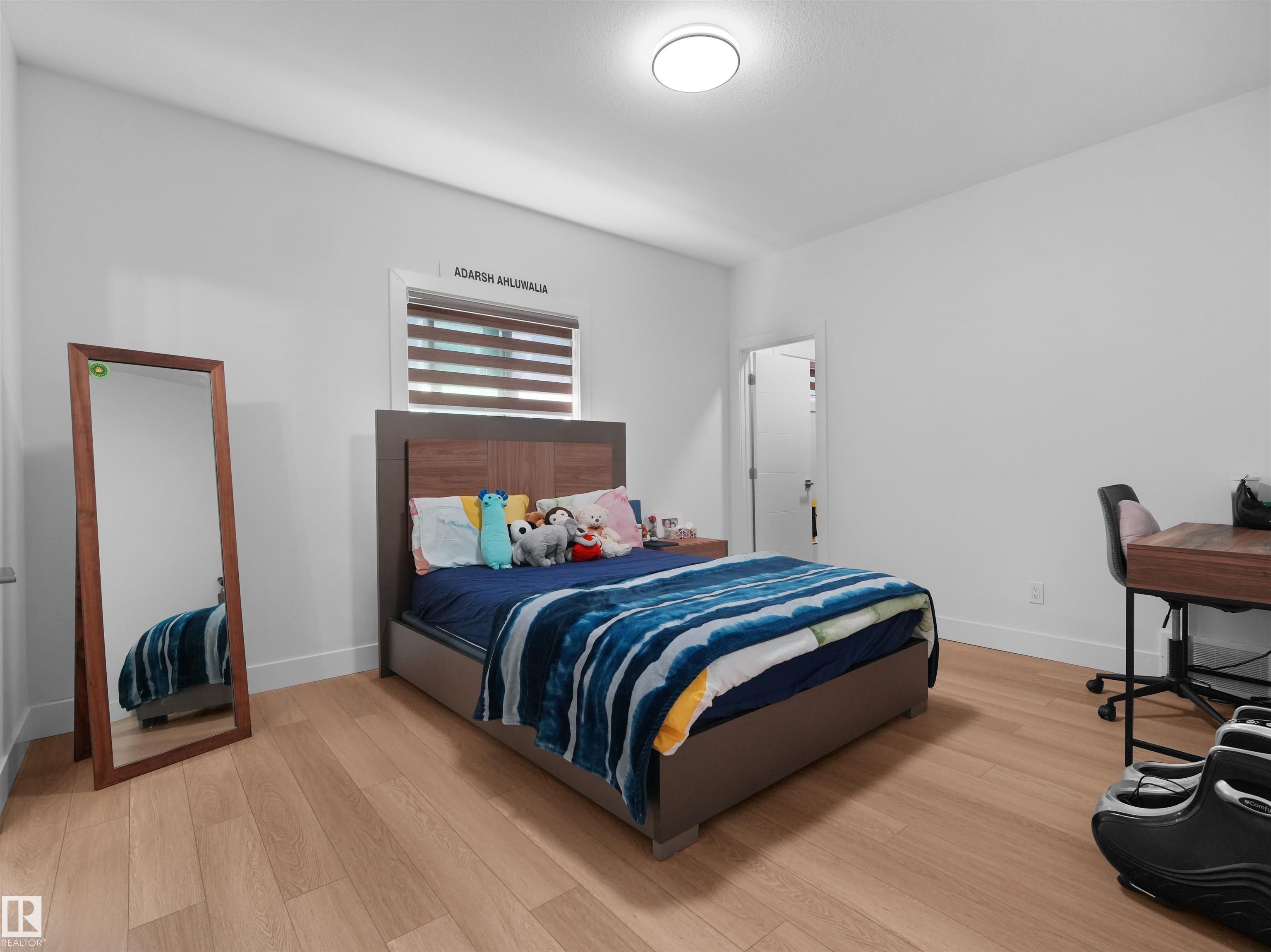 https://zimg.paragon.ice.com/ParagonImages/Property/PM/RAE/225410749/29/0/0/70f6bc7c351a7ef24fdede9a3beb77a0/1/fffd2da5ce956348dfdeedc8c722aa71/225410749-47926c5f-d13b-469e-af60-6ba1a914318c.JPG