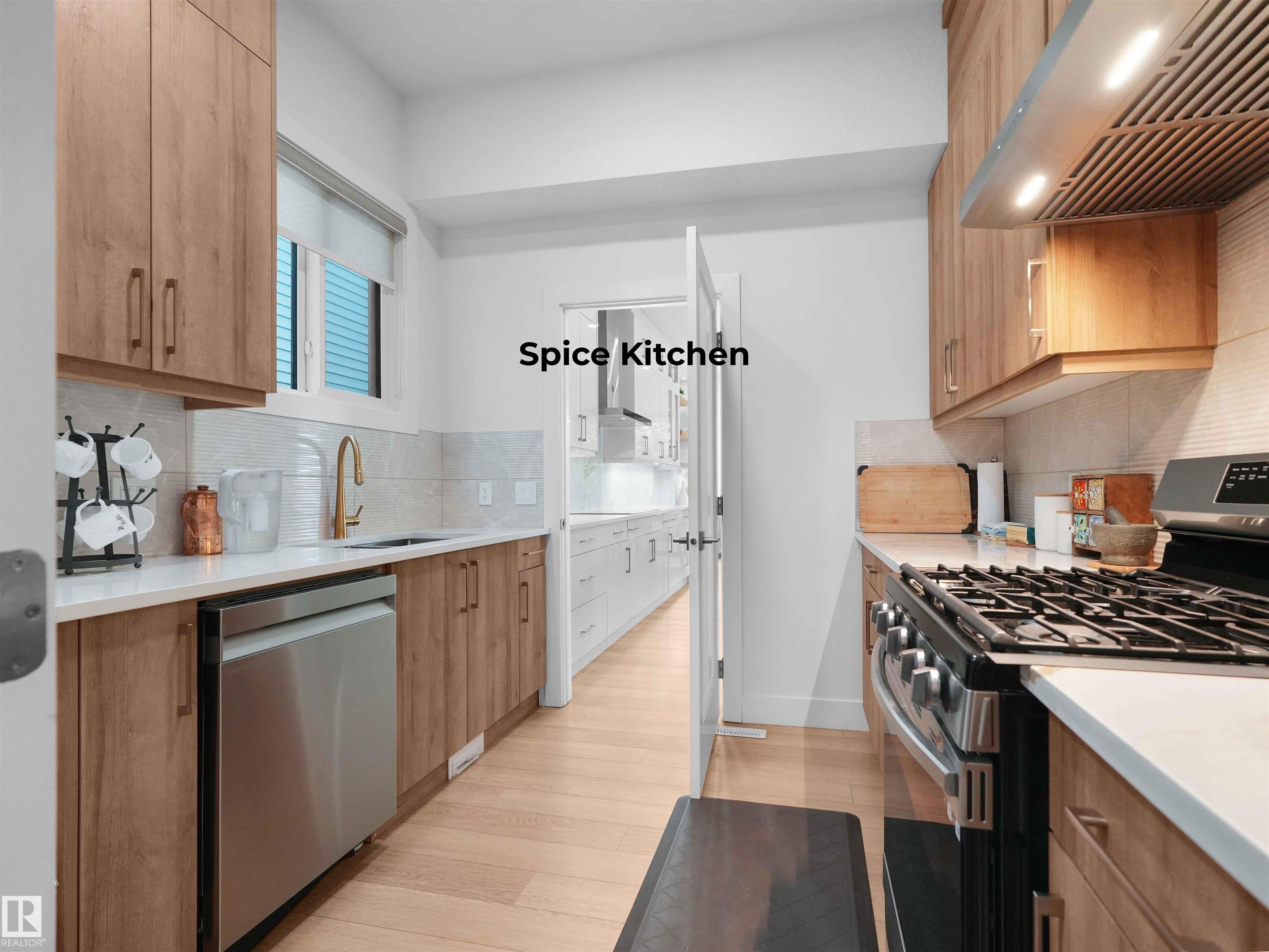 https://zimg.paragon.ice.com/ParagonImages/Property/PM/RAE/225410749/9/0/0/f01ded0762be85cb032ff0cb3fd42e71/1/fffd2da5ce956348dfdeedc8c722aa71/225410749-044a84a2-8152-46d3-b4b9-ab2d07152621.JPG
