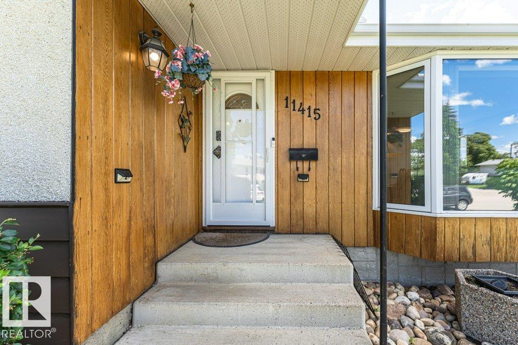 11415 56 Avenue NW, Lendrum Place, Edmonton