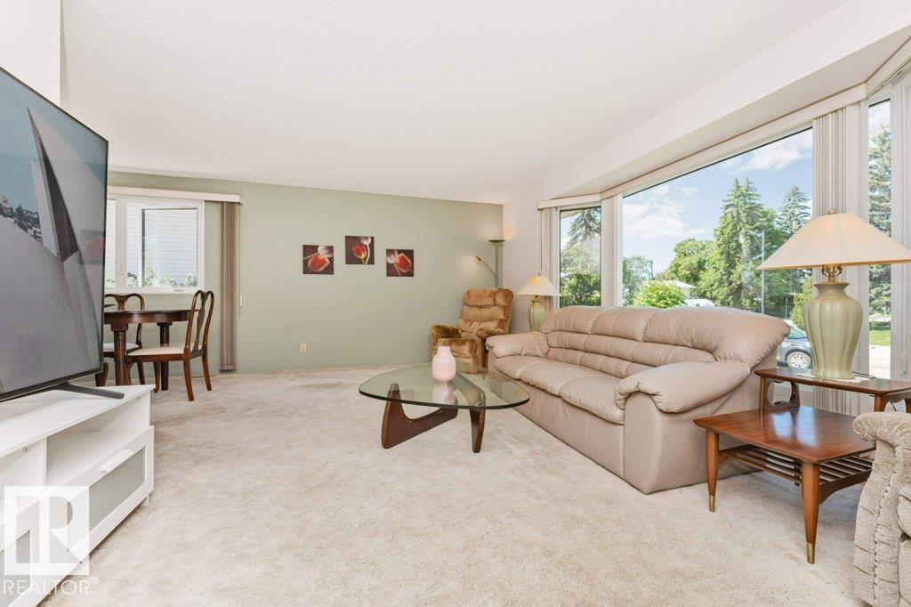 Photo 10 at 11415 56 Avenue NW, Lendrum Place, Edmonton