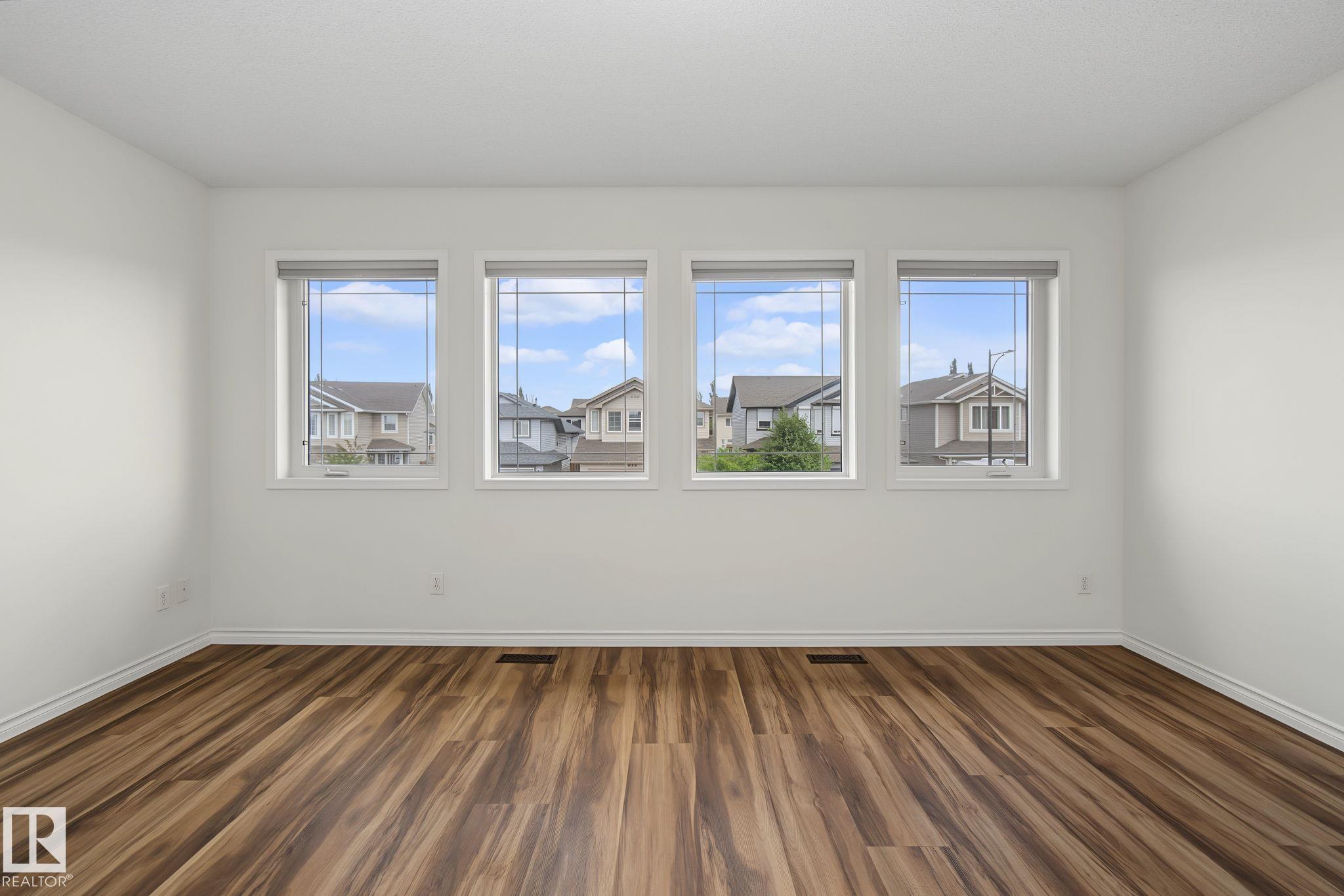 https://zimg.paragon.ice.com/ParagonImages/Property/PM/RAE/225410763/26/0/0/811acbb4b49d4dfd8e8aeccfec426040/1/801e559ed5e610ced963edccf3de9b82/225410763-ab46bf85-86db-4d97-b4dc-fd3783fc47c3.JPG