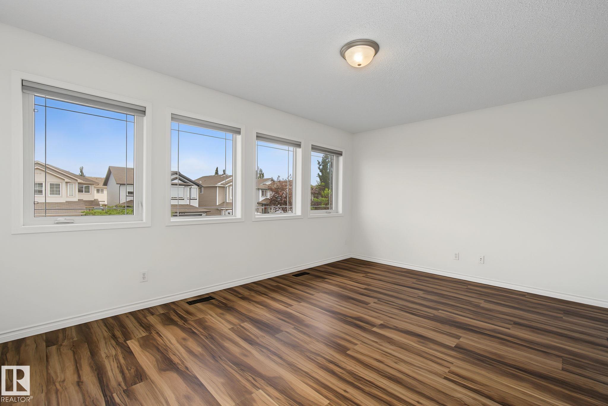 https://zimg.paragon.ice.com/ParagonImages/Property/PM/RAE/225410763/27/0/0/ac4d1f3322c9ac10a76af221afca0b4e/1/801e559ed5e610ced963edccf3de9b82/225410763-bbc20559-77fc-4596-b452-f0bac0b25b66.JPG