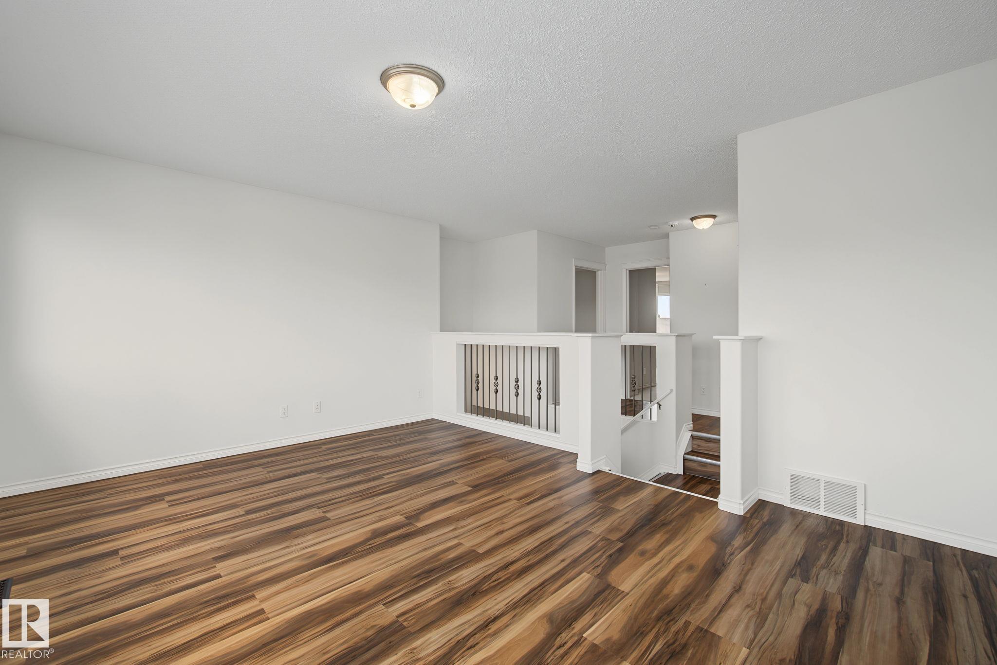 https://zimg.paragon.ice.com/ParagonImages/Property/PM/RAE/225410763/28/0/0/4f1558d44712ced1ba694f7af8389d68/1/801e559ed5e610ced963edccf3de9b82/225410763-10b6a5ed-f474-4503-9fa1-778bd84e8eba.JPG