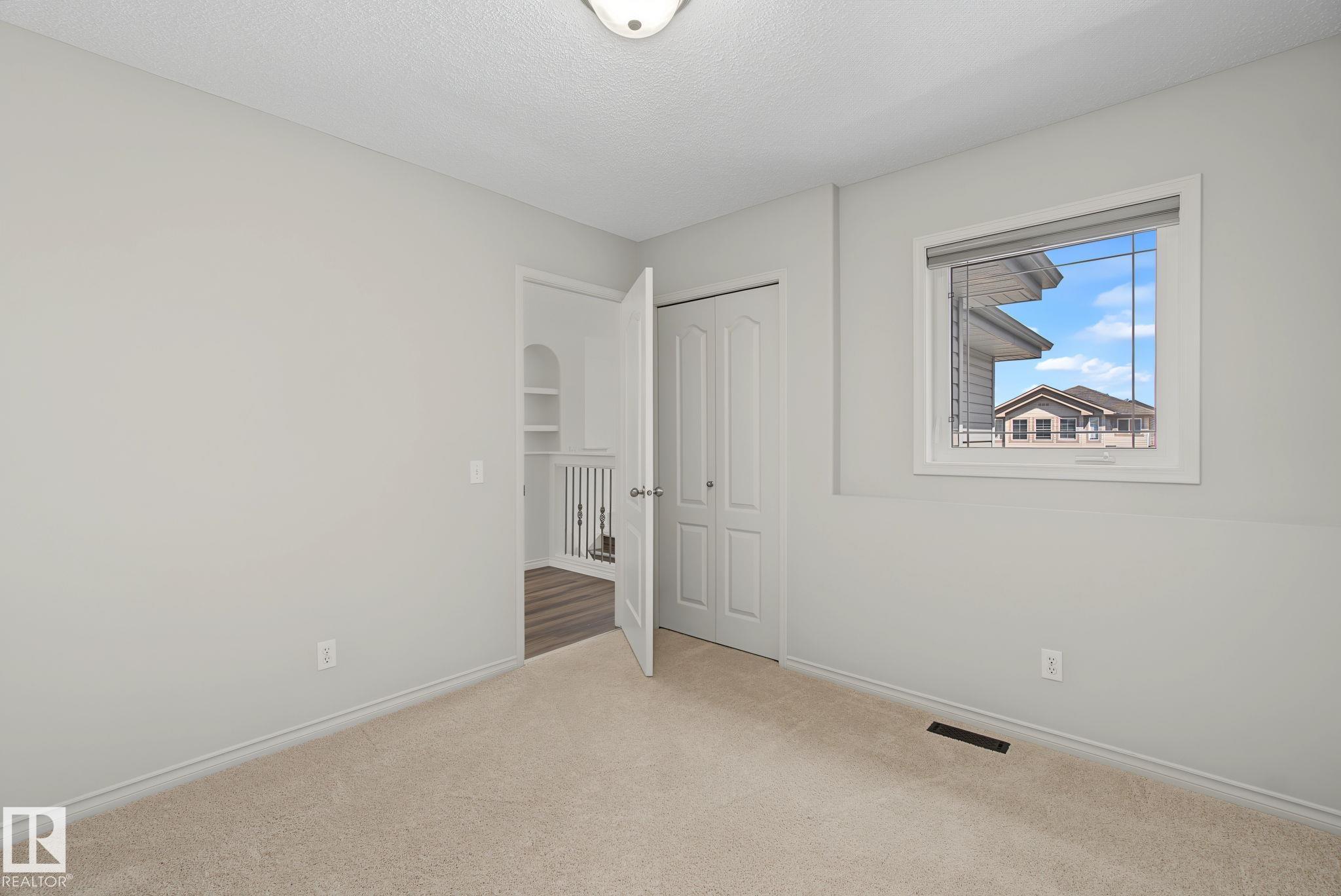 https://zimg.paragon.ice.com/ParagonImages/Property/PM/RAE/225410763/35/0/0/256c372aa9ea8ba4e63f4fff0601eb1a/1/801e559ed5e610ced963edccf3de9b82/225410763-ed4b81f7-bf47-4128-907f-d051c378233f.JPG