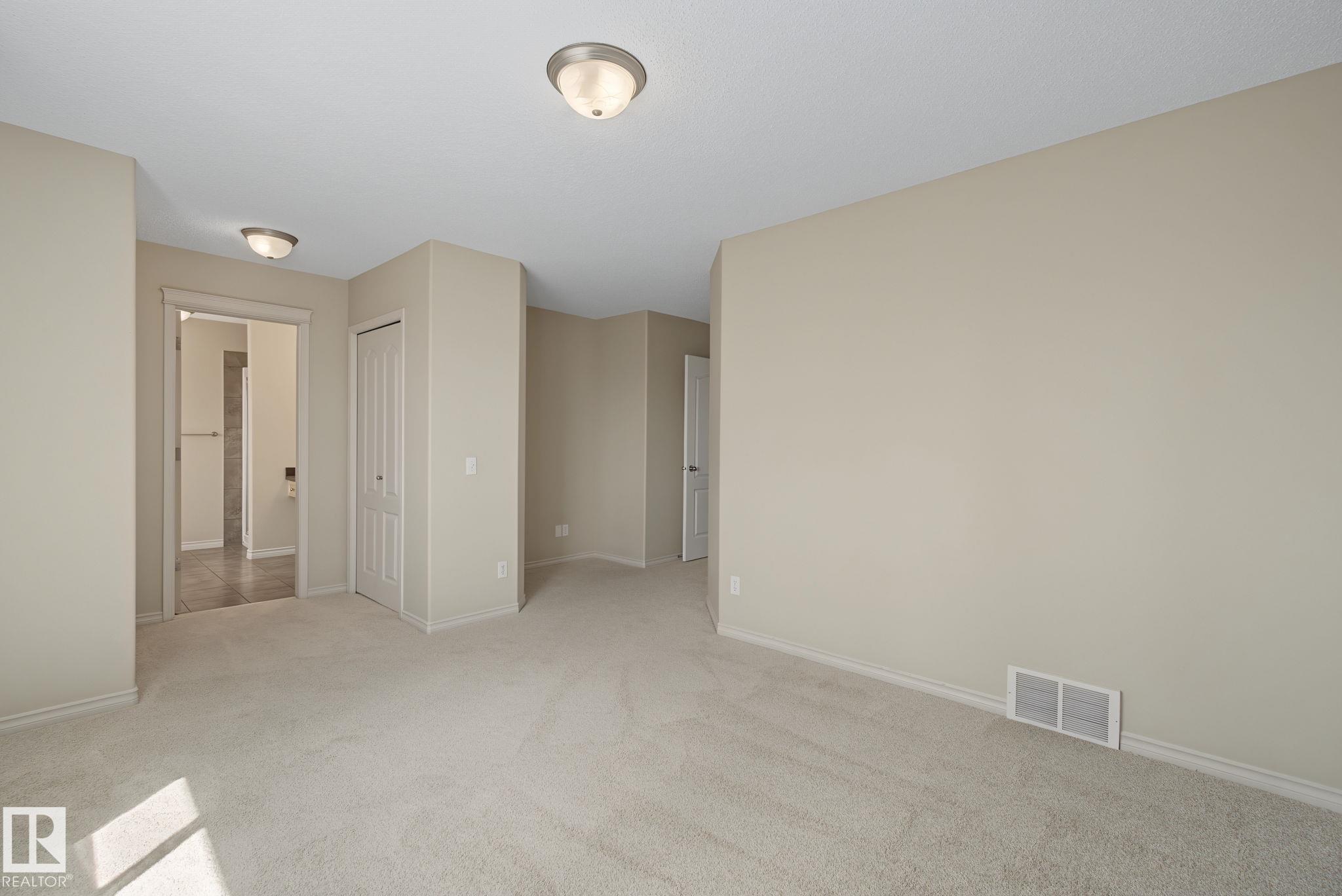 https://zimg.paragon.ice.com/ParagonImages/Property/PM/RAE/225410763/39/0/0/37a2311b2335cfda8071413a8bdaad19/1/801e559ed5e610ced963edccf3de9b82/225410763-22b7fa7f-c813-4232-b1dd-a8093ec0a4e0.JPG