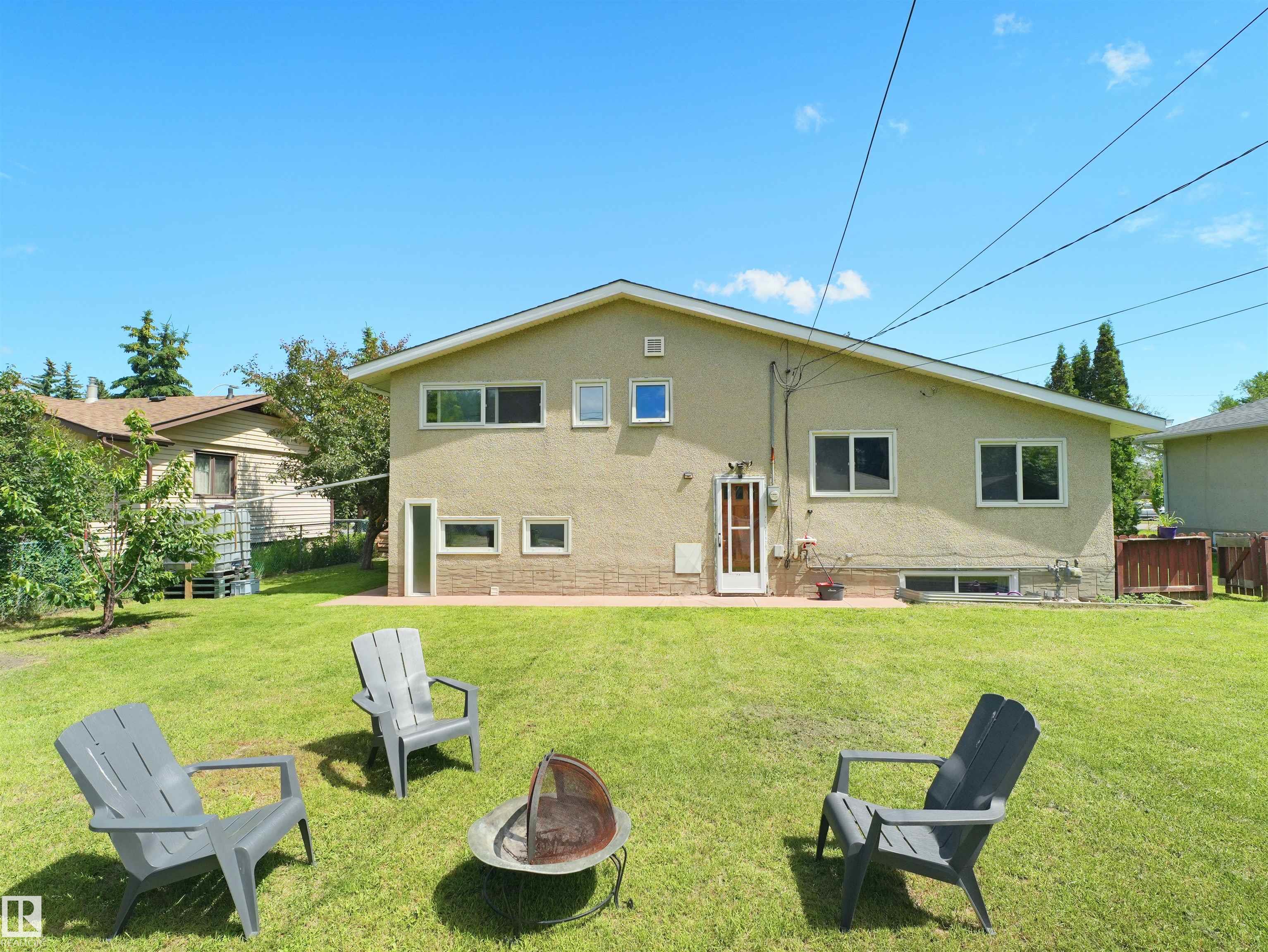 Picture for 9256 75 ST NW