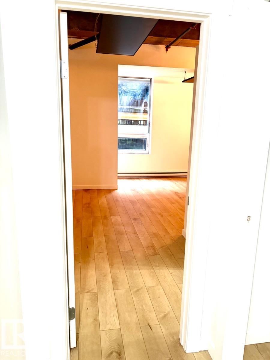 https://zimg.paragon.ice.com/ParagonImages/Property/PM/RAE/225410782/14/0/0/4556c5d30d4e4b05e4932ef18d3b1927/1/1f403c8670f7f15600c76fa1a25a3c67/225410782-7007744e-2b10-45f7-b275-33f99cd997c0.JPG