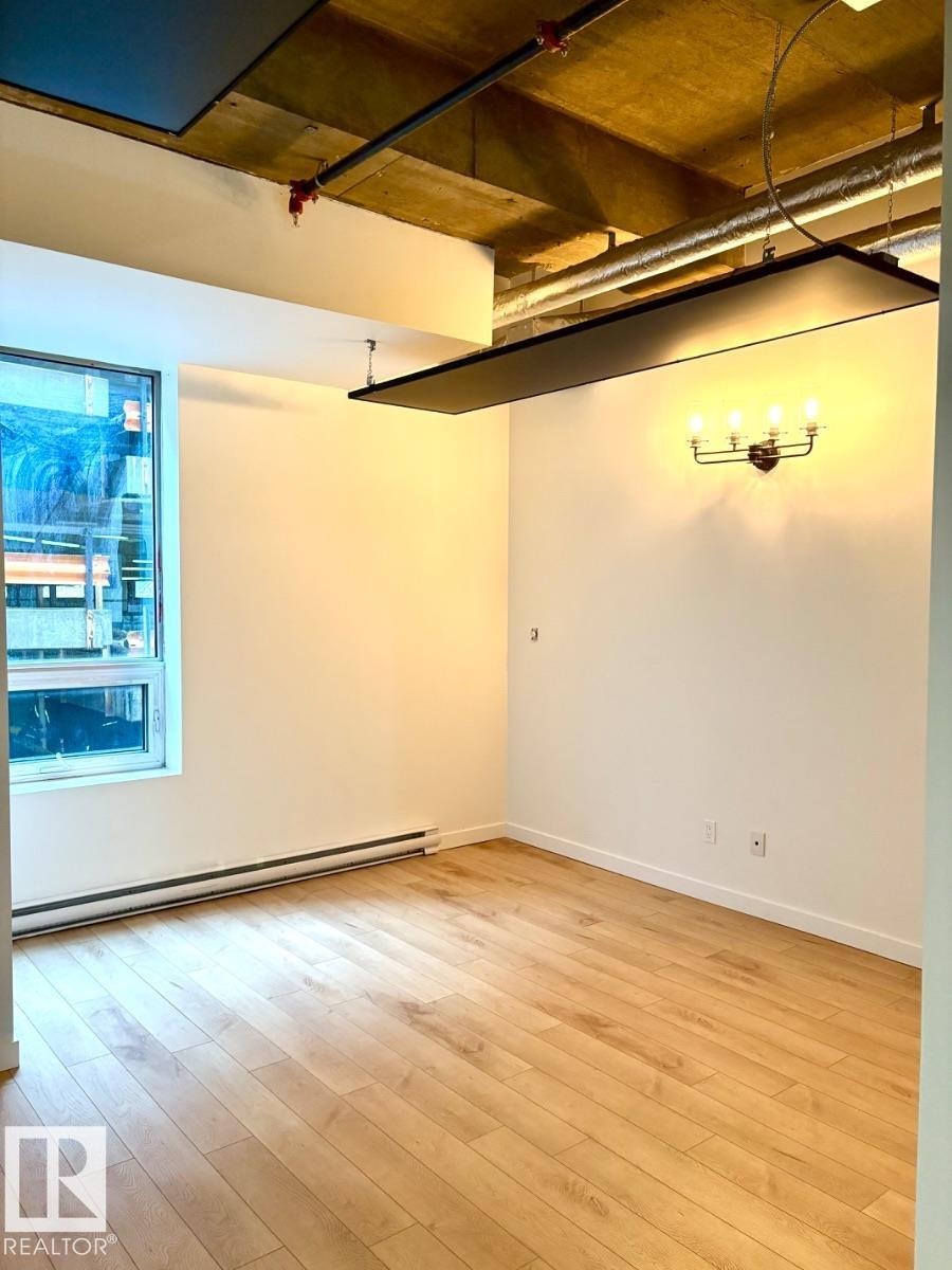 https://zimg.paragon.ice.com/ParagonImages/Property/PM/RAE/225410782/17/0/0/cbf805bc7bd17380ef667c21af398f2a/1/1f403c8670f7f15600c76fa1a25a3c67/225410782-3c18c75e-b9b1-44fc-aa01-a501b6b6b4cd.JPG