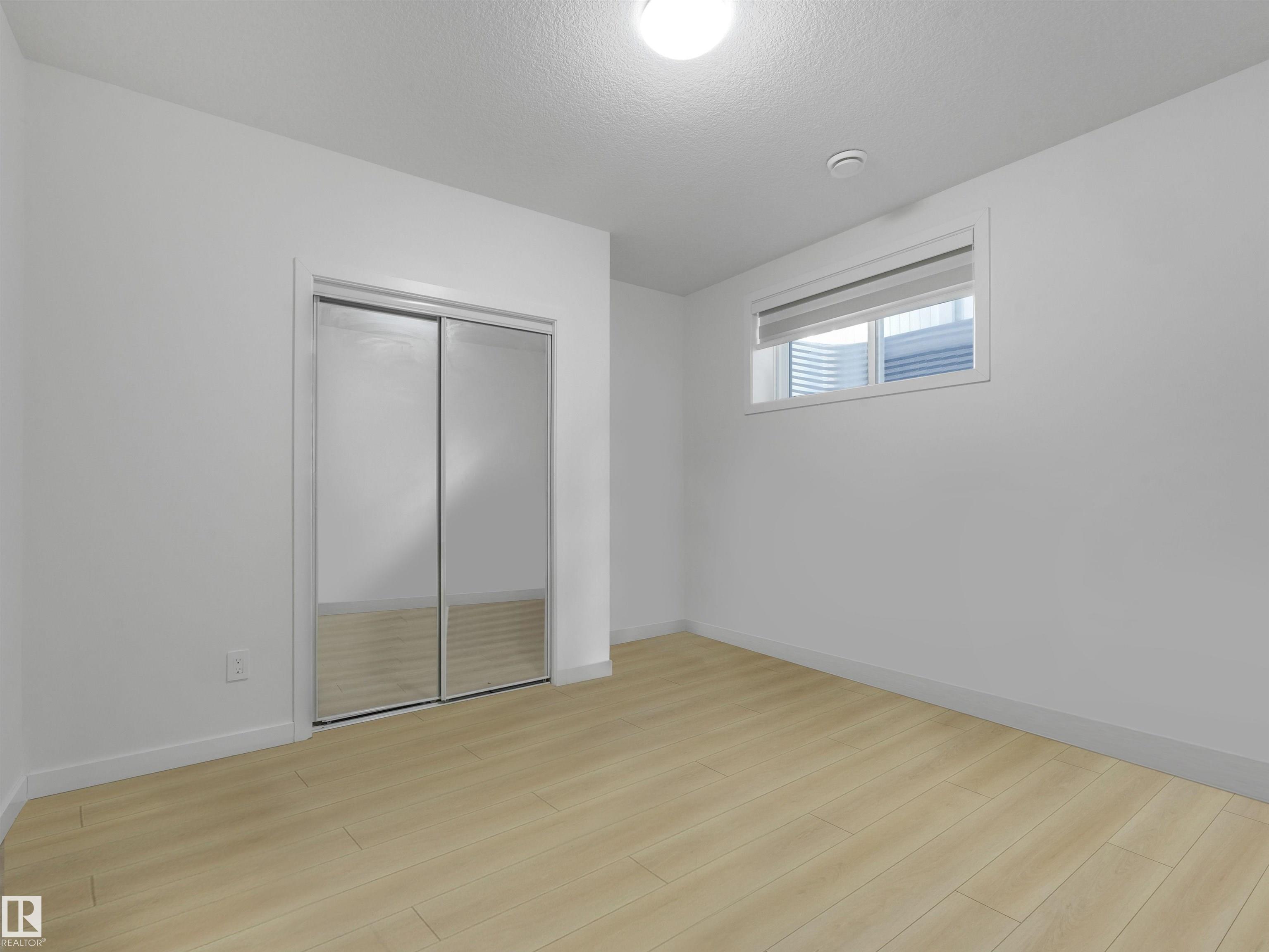 https://zimg.paragon.ice.com/ParagonImages/Property/PM/RAE/225410807/37/0/0/1b0f3b1e73ed45b0ccef37d11a2a4d4a/1/6b086ebca0c2730a539f77e72fc72336/225410807-b935e5d6-8437-4f35-b434-4b383fc414c2.JPG