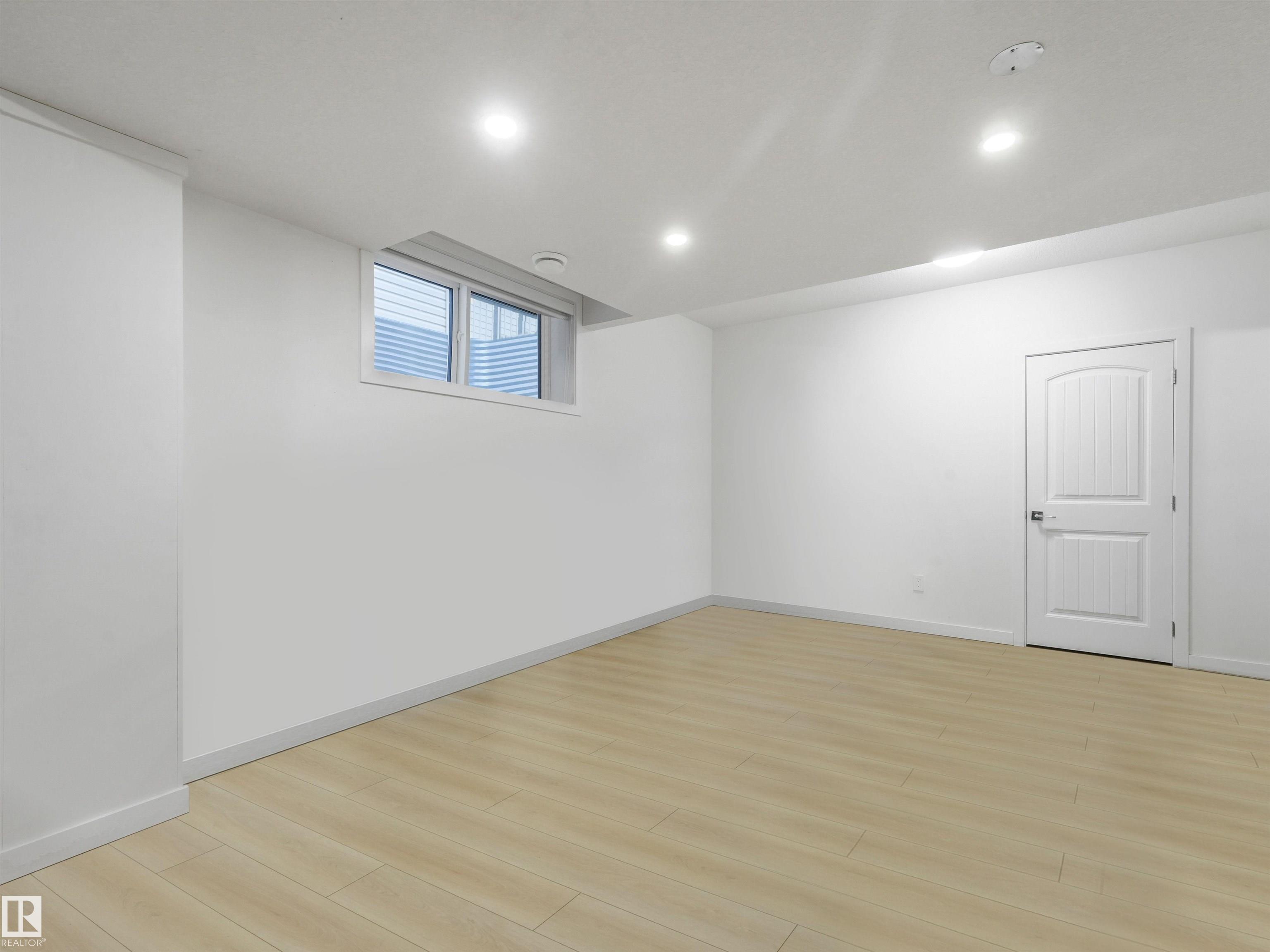 https://zimg.paragon.ice.com/ParagonImages/Property/PM/RAE/225410807/39/0/0/f9e86da6e56fdf7587540d97e35eea9e/1/6b086ebca0c2730a539f77e72fc72336/225410807-6eea8f31-d159-4ac6-80f2-e5a53fa5d5b8.JPG