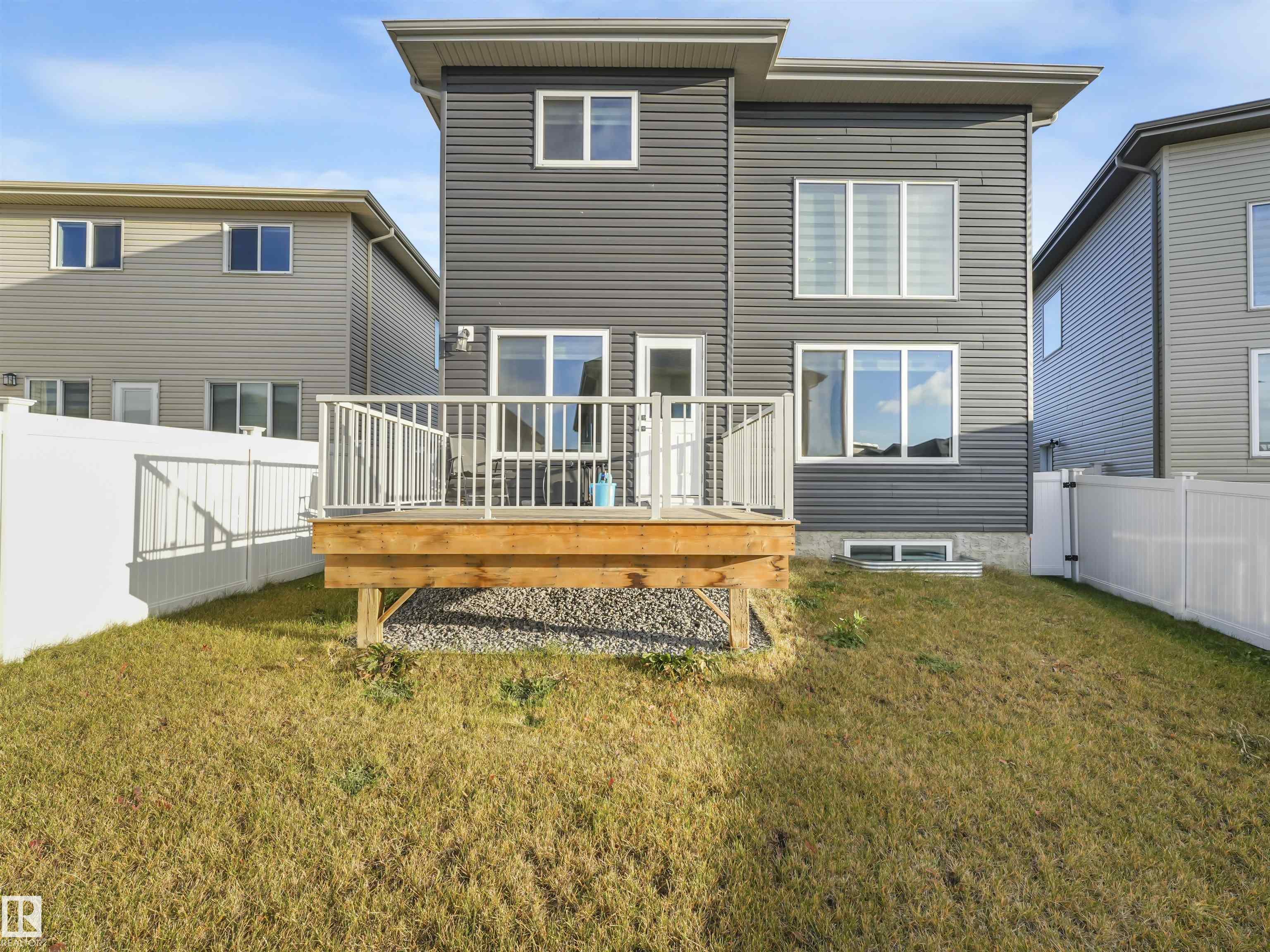 https://zimg.paragon.ice.com/ParagonImages/Property/PM/RAE/225410807/44/0/0/bd10a1cf927c90cf387e203f6f530bcf/1/6b086ebca0c2730a539f77e72fc72336/225410807-f3f4de16-b5f3-4b06-b36c-ba236cacfea5.JPG
