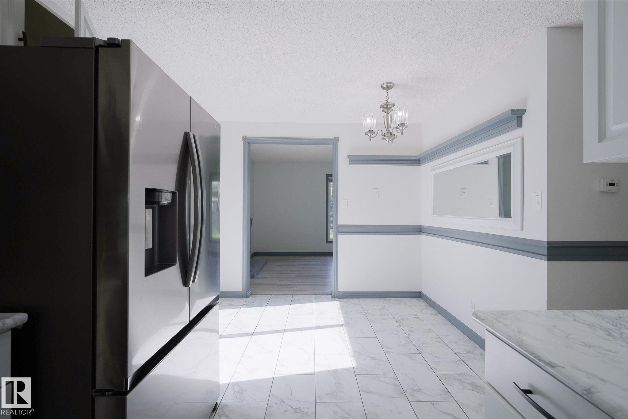 https://zimg.paragon.ice.com/ParagonImages/Property/PM/RAE/225410818/10/0/0/2d04987ffe5df1fbafd6092596bd748c/1/4e450c5b7ec847c727b2156b639d1e44/225410818-9024f988-b9bf-405a-9676-8ef083b8f97d.JPG