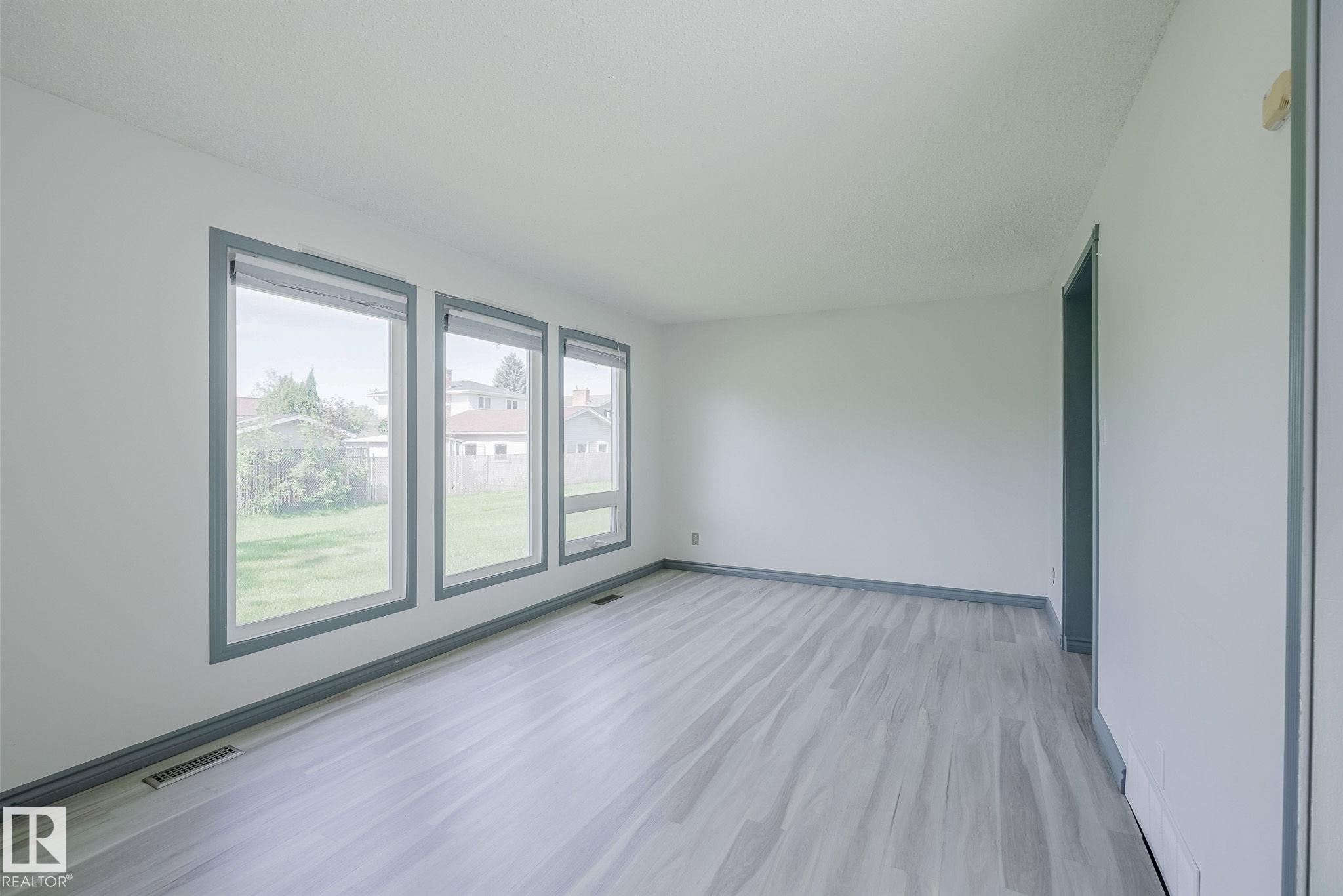 https://zimg.paragon.ice.com/ParagonImages/Property/PM/RAE/225410818/16/0/0/a2ac55dfa82c343efad6c3ed890c4e28/1/4e450c5b7ec847c727b2156b639d1e44/225410818-f0cec26d-68a7-46f2-940c-482d5db65207.JPG