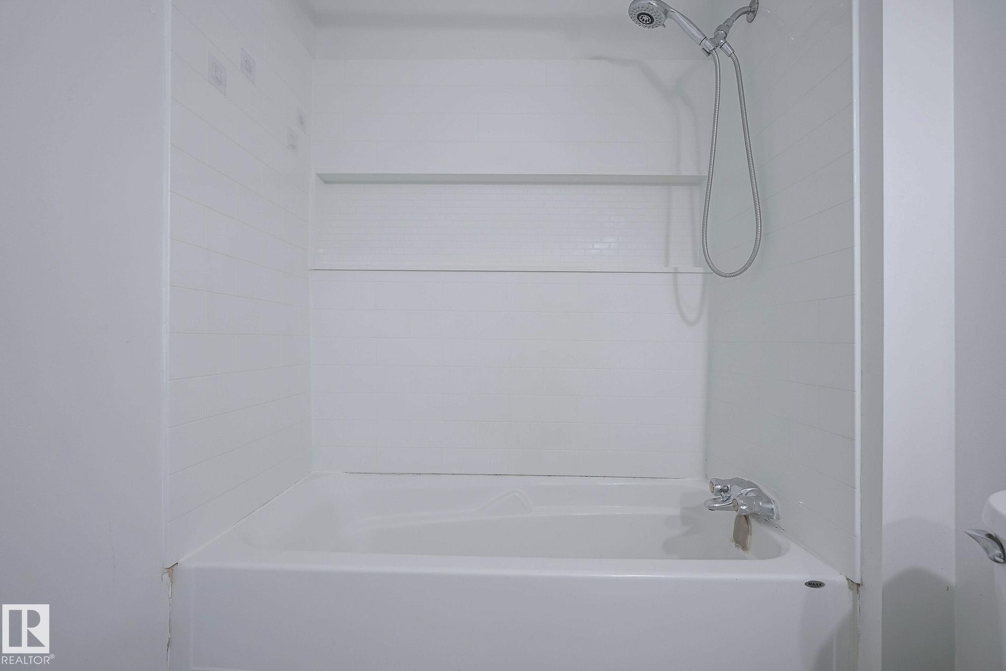 https://zimg.paragon.ice.com/ParagonImages/Property/PM/RAE/225410818/31/0/0/bad235e5448ee8344480eaceaf2b767d/1/4e450c5b7ec847c727b2156b639d1e44/225410818-f86553f5-224e-4624-b540-de5fcaa43609.JPG