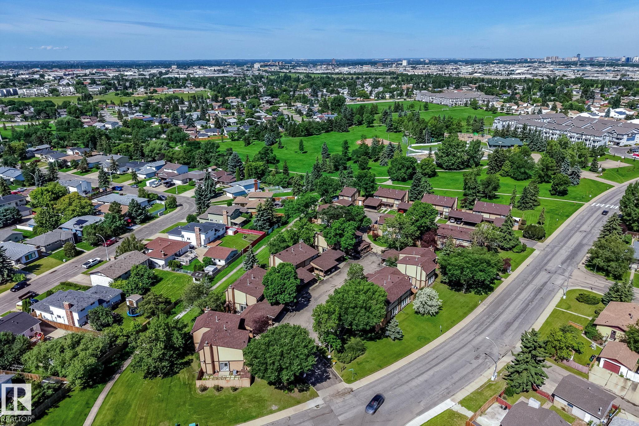 https://zimg.paragon.ice.com/ParagonImages/Property/PM/RAE/225410818/45/0/0/15c04eb64f757c07c99549b653adc908/1/4e450c5b7ec847c727b2156b639d1e44/225410818-b537ee25-f5e8-4287-9cf4-eaacf08b1cc3.JPG